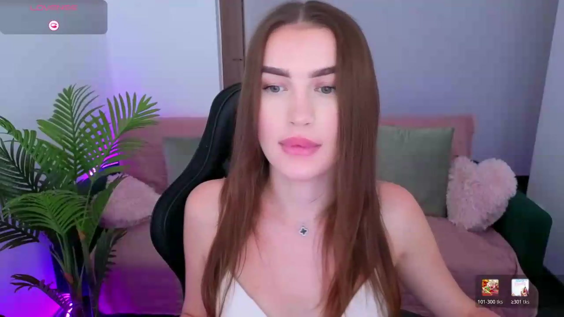 Gallery image thumbnail from Blare's myfreecams stream on, 08/25/2026, 15:21 image 20 of 20