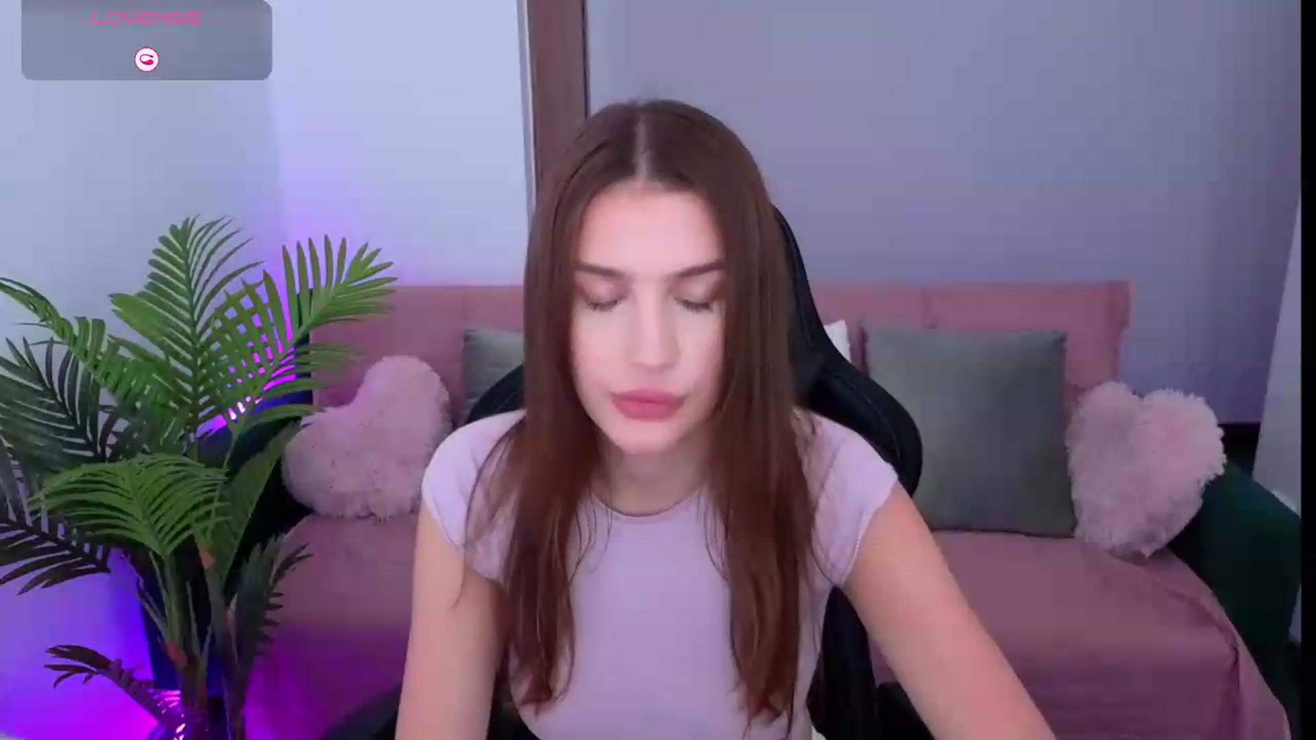 Gallery image thumbnail from Blare's myfreecams stream on, 08/29/2026, 12:46 image 3 of 20