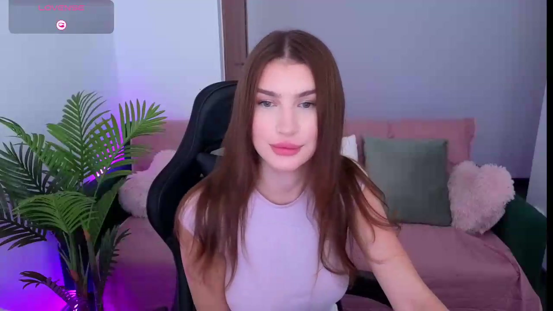 Gallery image thumbnail from Blare's myfreecams stream on, 08/29/2026, 12:46 image 2 of 20