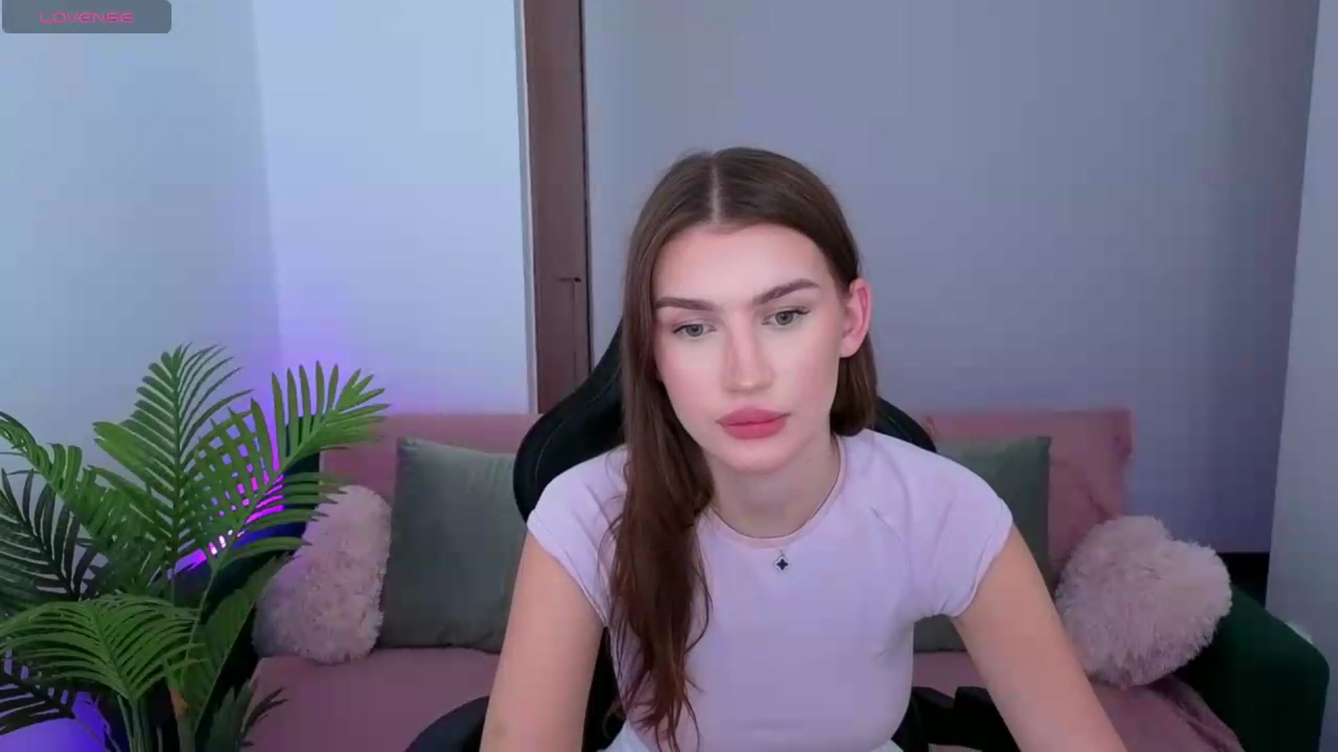 Gallery image thumbnail from Blare's myfreecams stream on, 08/30/2026, 19:31 image 13 of 20