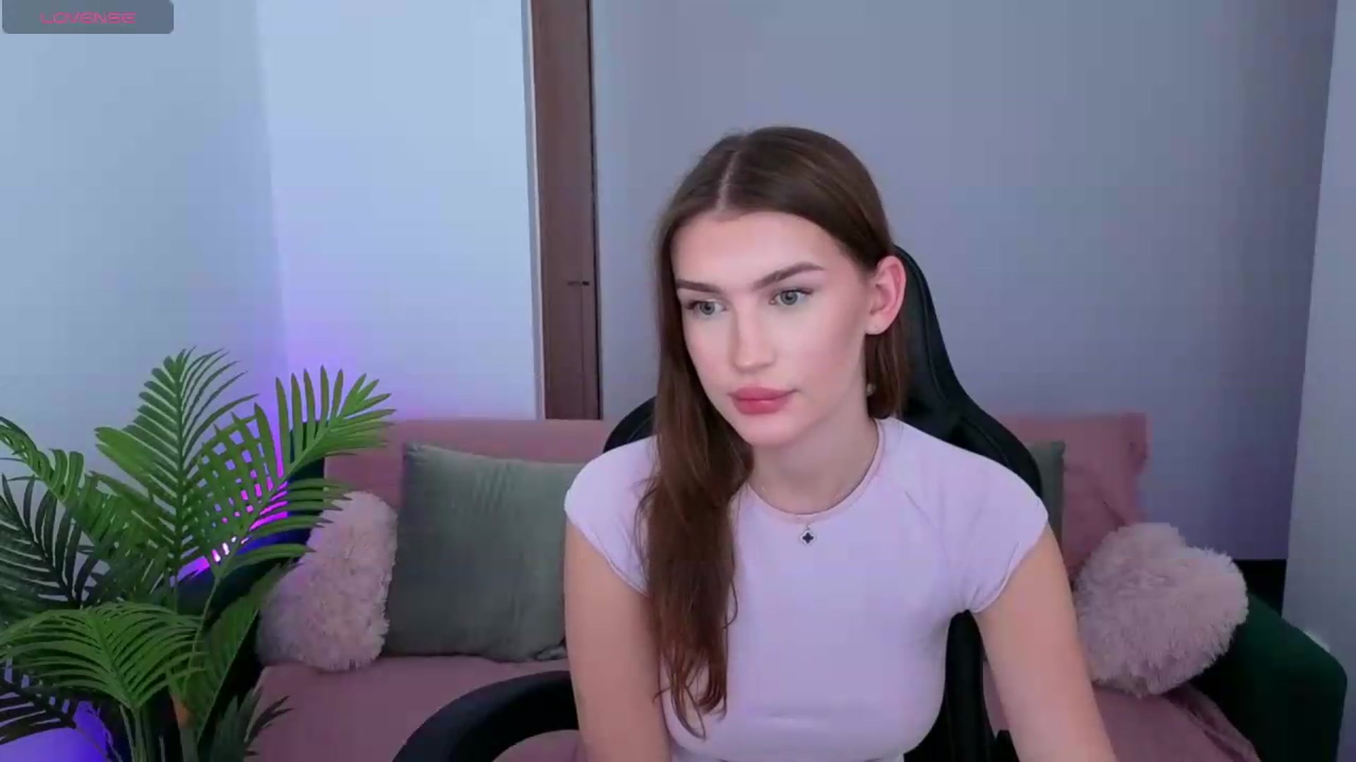 Gallery image thumbnail from Blare's myfreecams stream on, 08/30/2026, 19:31 image 16 of 20
