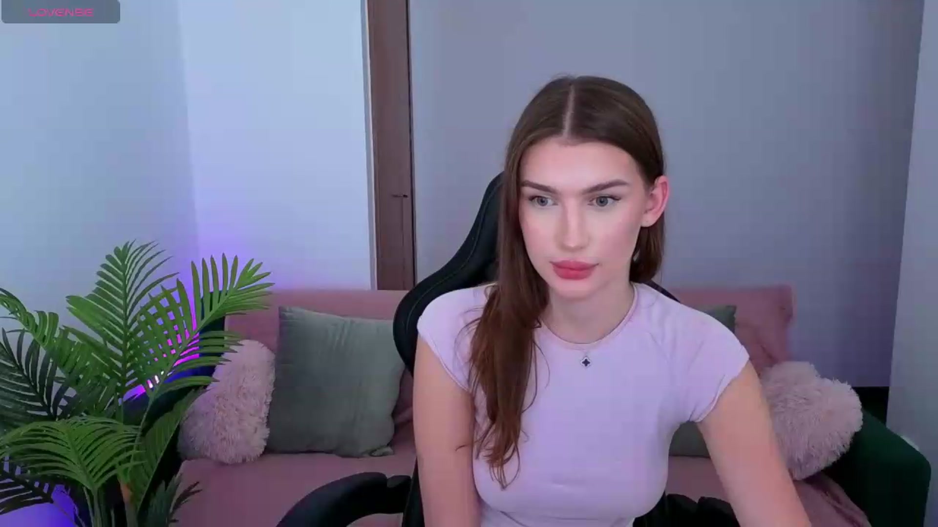 Gallery image thumbnail from Blare's myfreecams stream on, 08/30/2026, 19:31 image 14 of 20