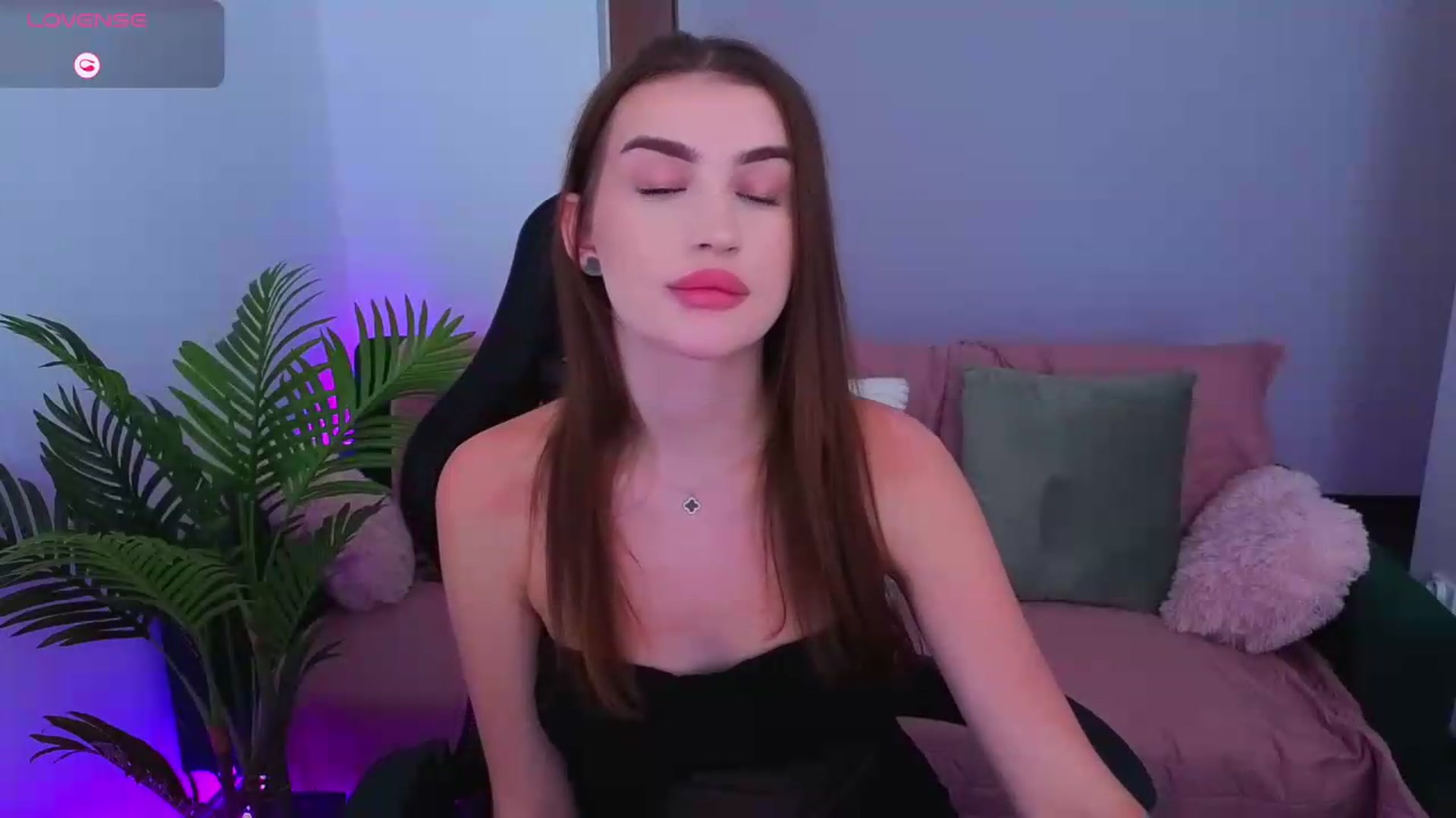 Gallery image thumbnail from Blare's myfreecams stream on, 09/04/2026, 17:24 image 4 of 20