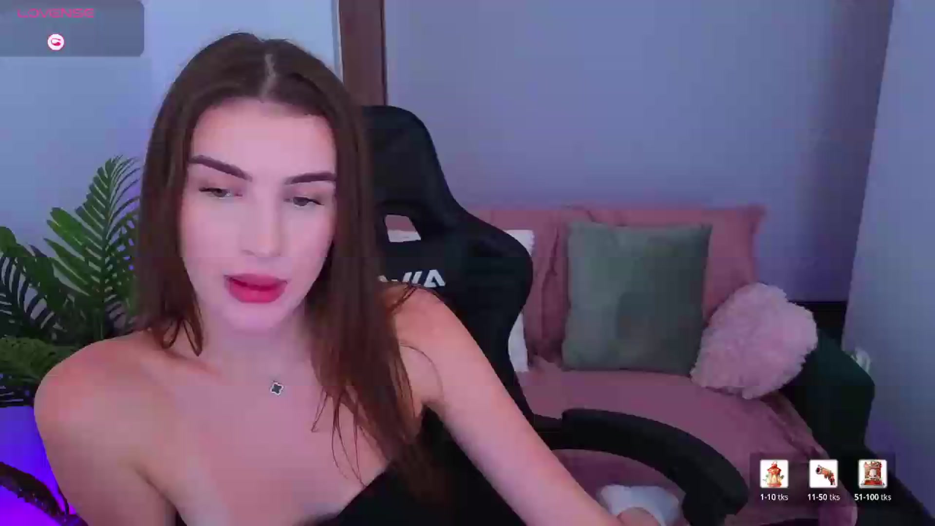 Gallery image thumbnail from Blare's myfreecams stream on, 09/04/2026, 17:57 image 9 of 20