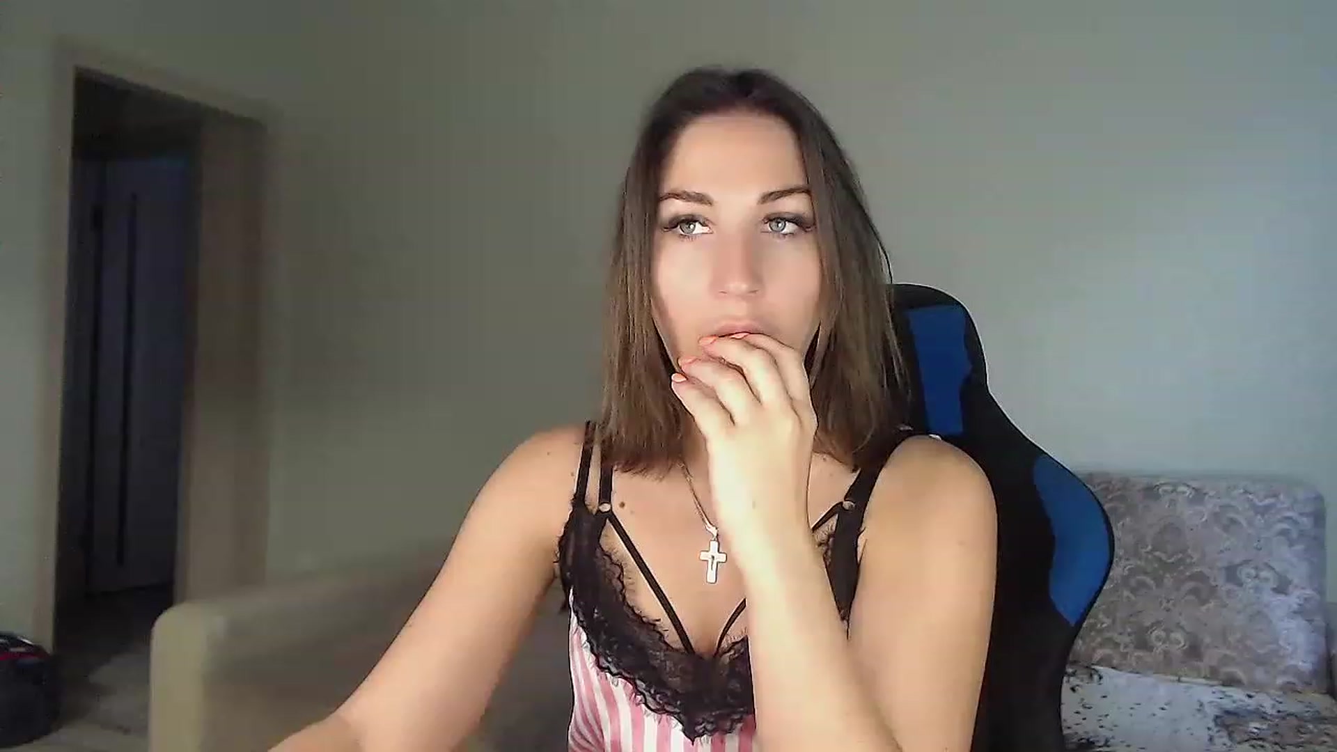 Gallery image thumbnail from Blaze_me's myfreecams stream on, 12/06/2022, 10:05 image 9 of 20