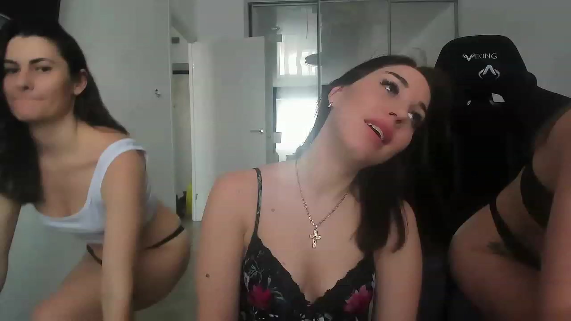 Gallery image thumbnail from Blaze_me's myfreecams stream on, 02/05/2023, 09:26 image 2 of 20