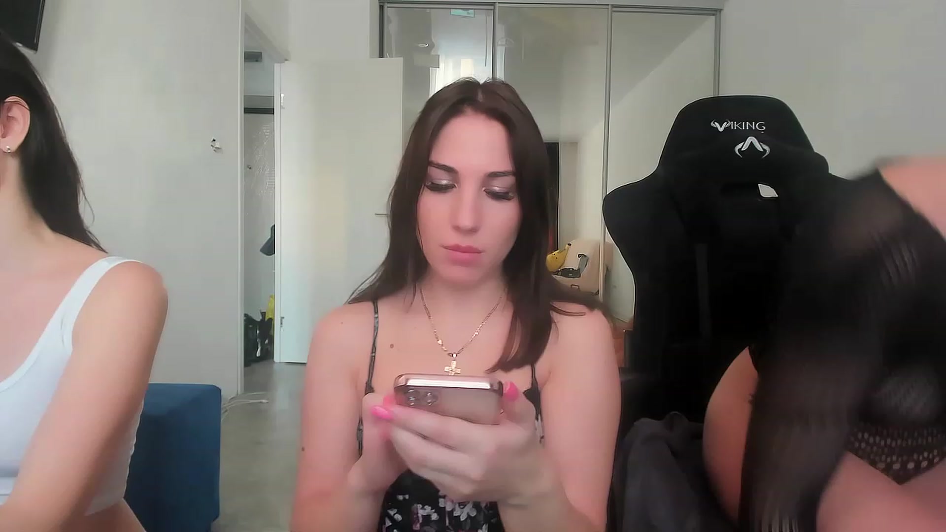 Gallery image thumbnail from Blaze_me's myfreecams stream on, 02/05/2023, 10:39 image 3 of 20