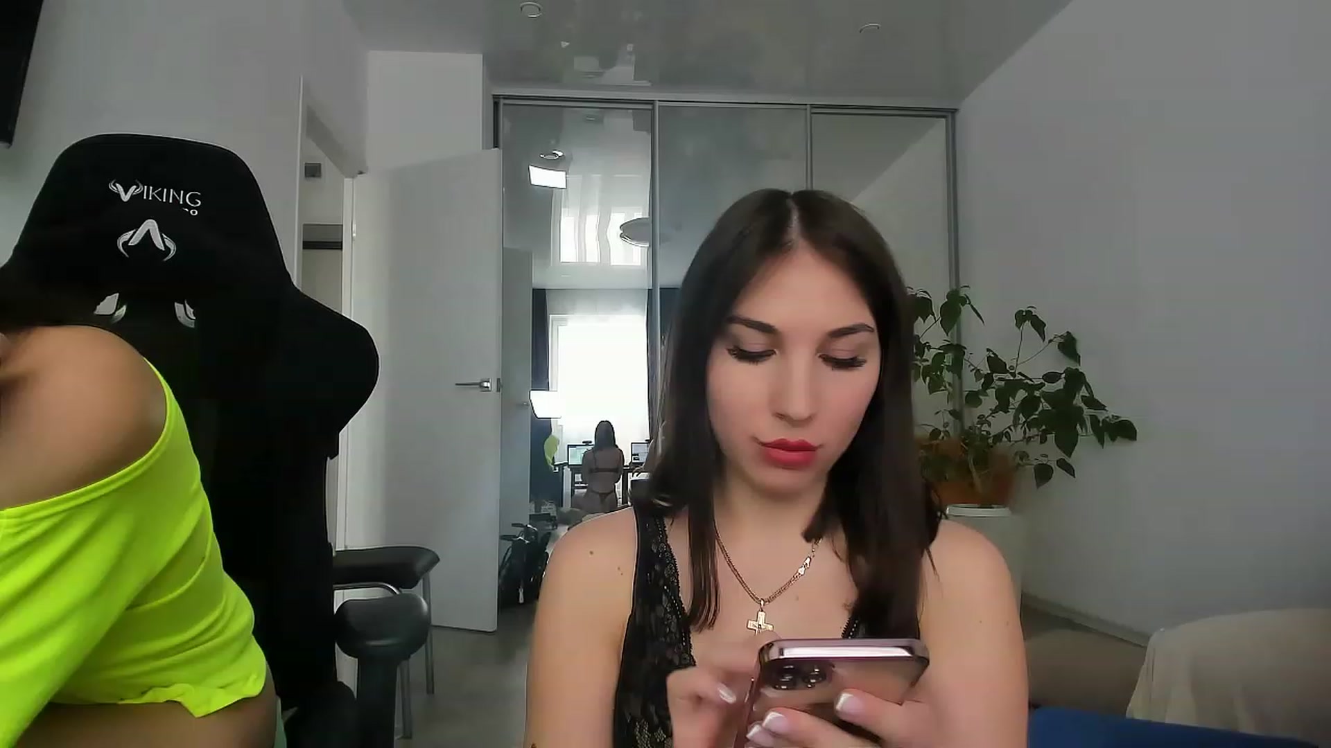 Gallery image thumbnail from Blaze_me's myfreecams stream on, 02/18/2023, 07:07 image 13 of 20