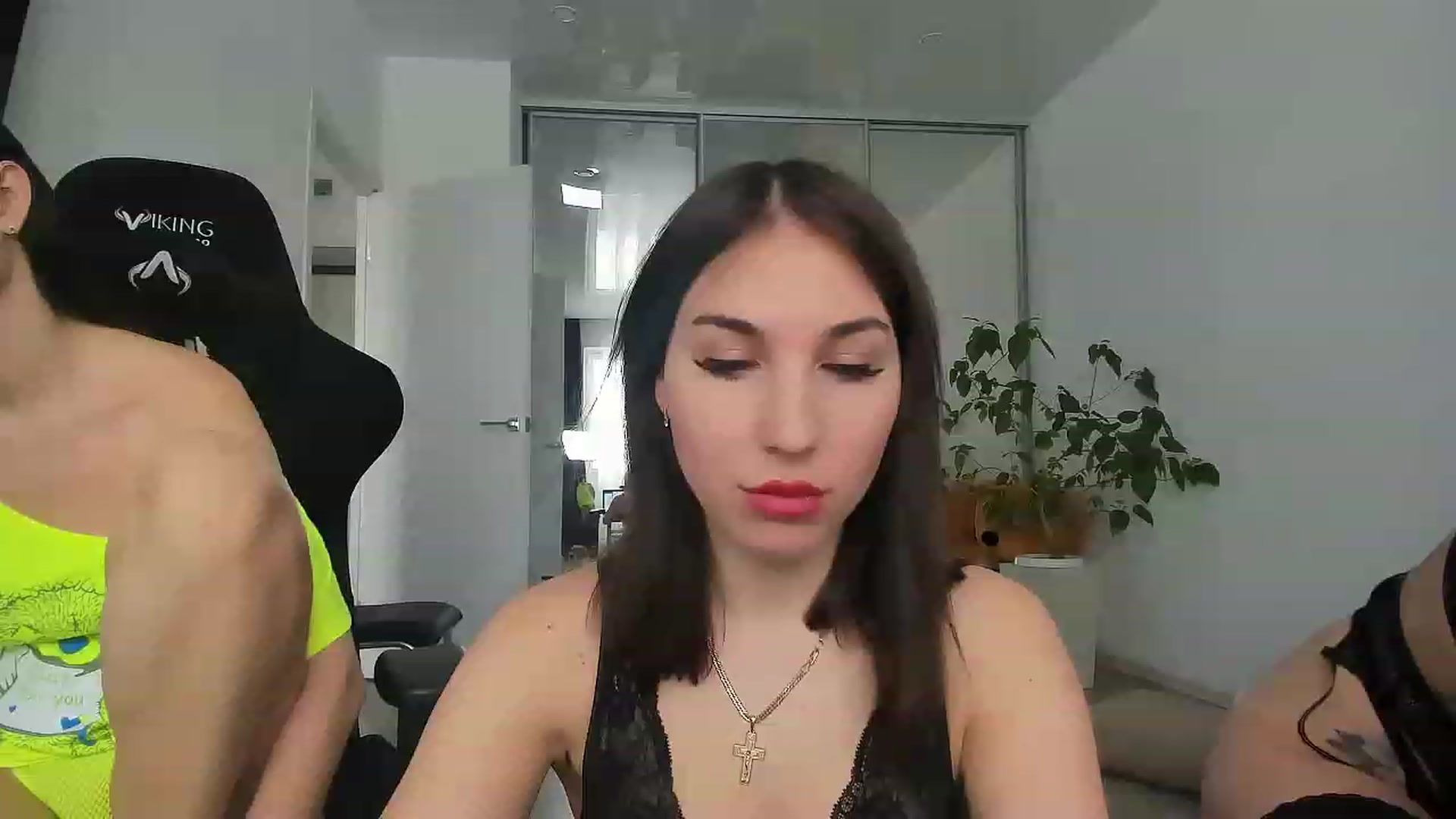 Gallery image thumbnail from Blaze_me's myfreecams stream on, 02/18/2023, 07:07 image 12 of 20