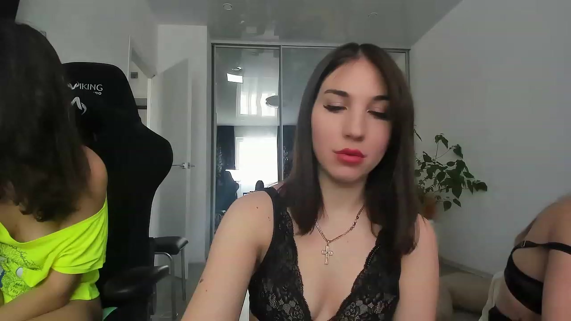 Gallery image thumbnail from Blaze_me's myfreecams stream on, 02/18/2023, 07:07 image 20 of 20