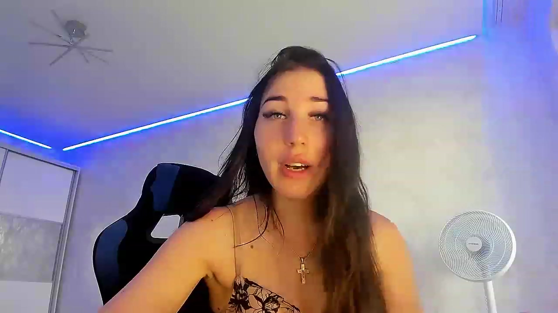 Gallery image thumbnail from Blaze_me's myfreecams stream on, 06/08/2023, 06:08 image 14 of 20