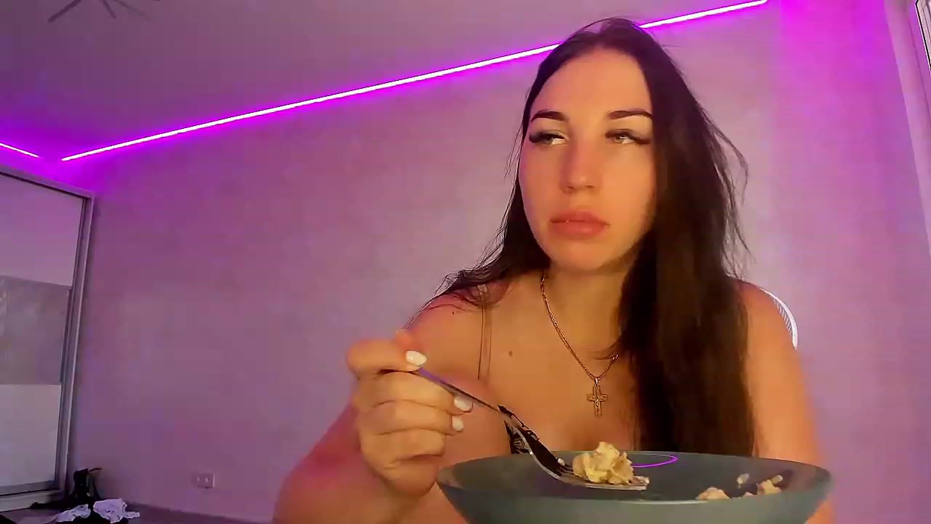 Gallery image thumbnail from Blaze_me's myfreecams stream on, 06/08/2023, 07:46 image 7 of 20