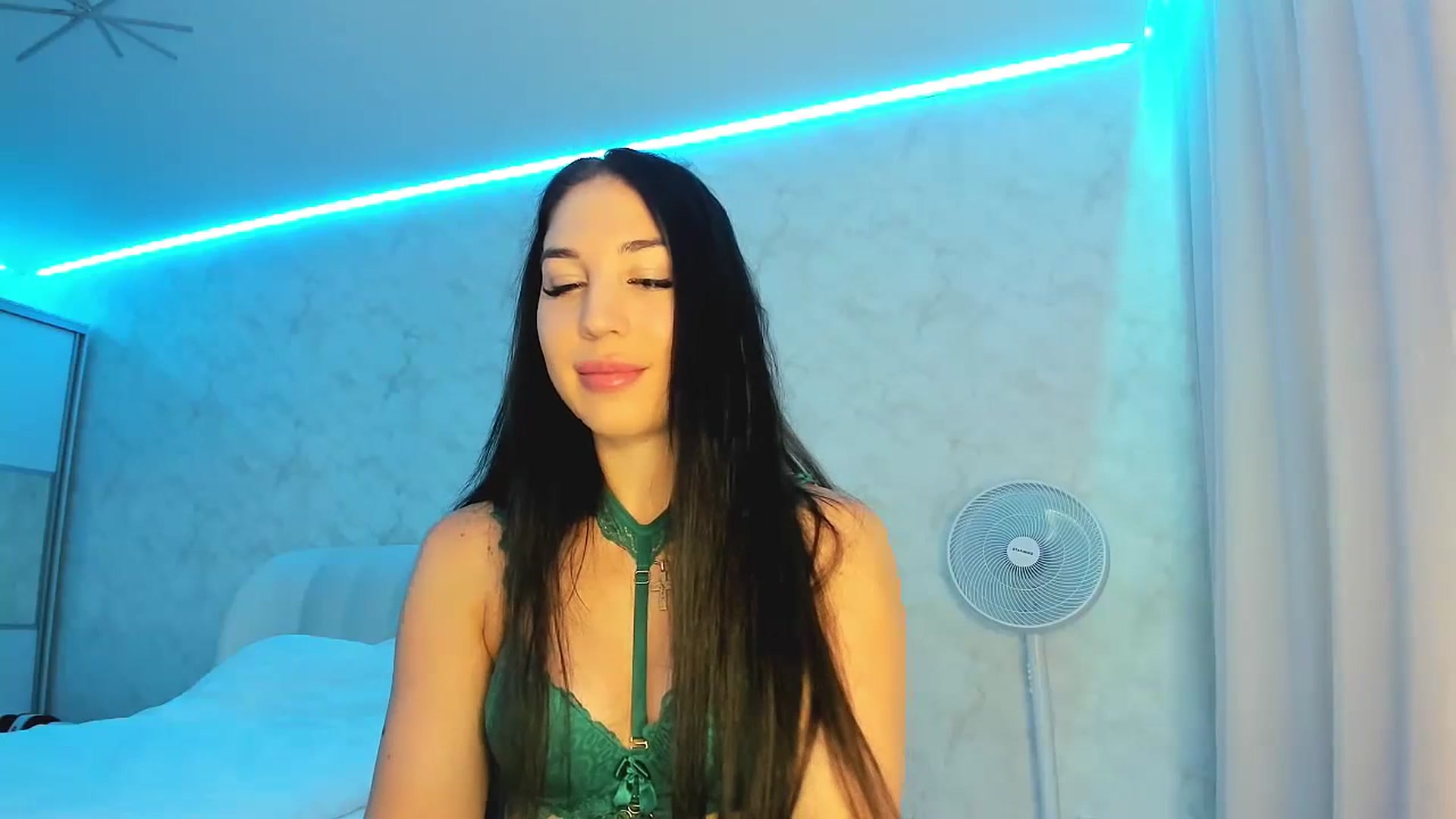 Gallery image thumbnail from Blaze_me's myfreecams stream on, 07/17/2023, 05:52 image 3 of 20