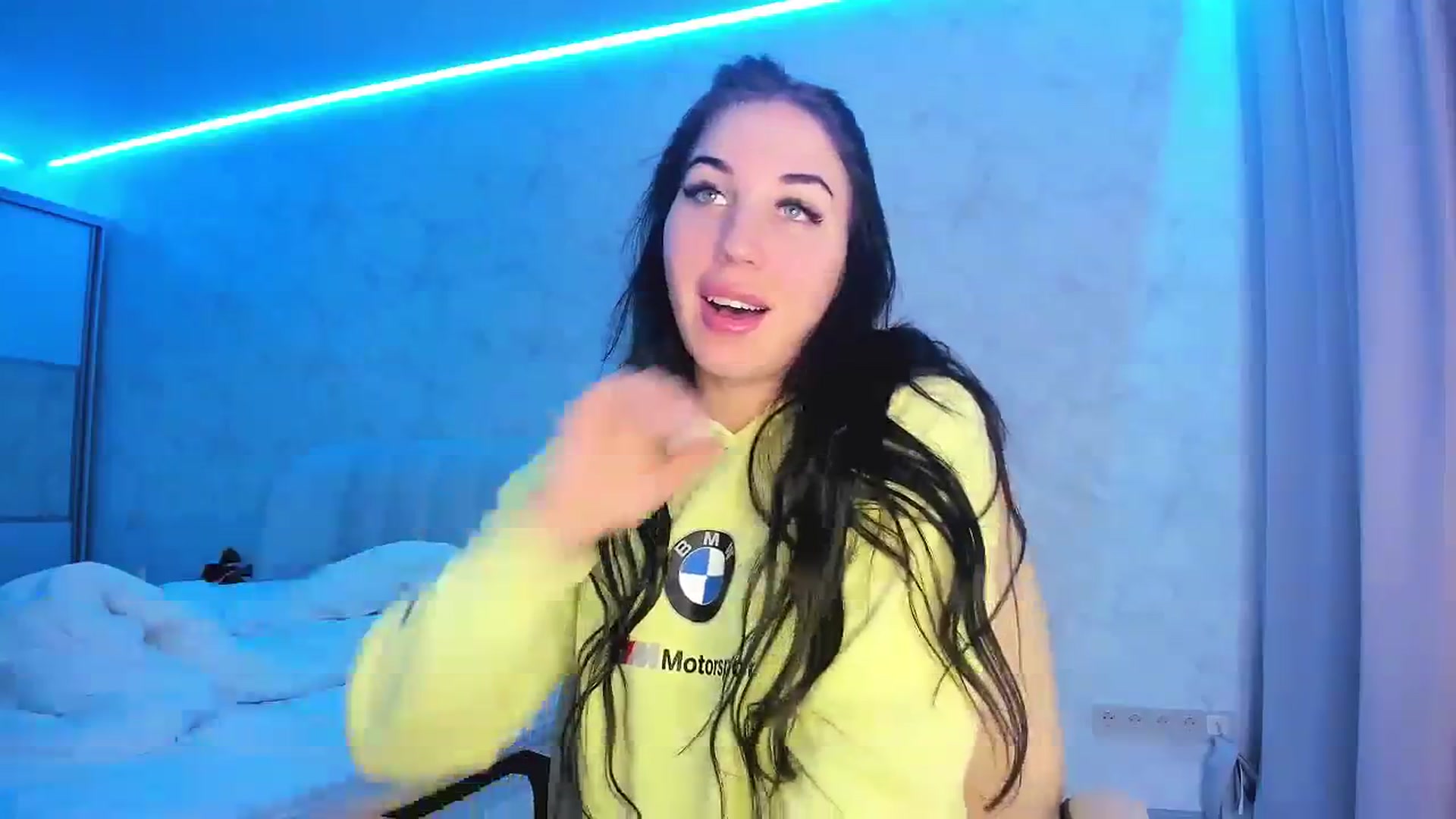 Gallery image thumbnail from Blaze_me's myfreecams stream on, 09/29/2023, 05:27 image 16 of 20