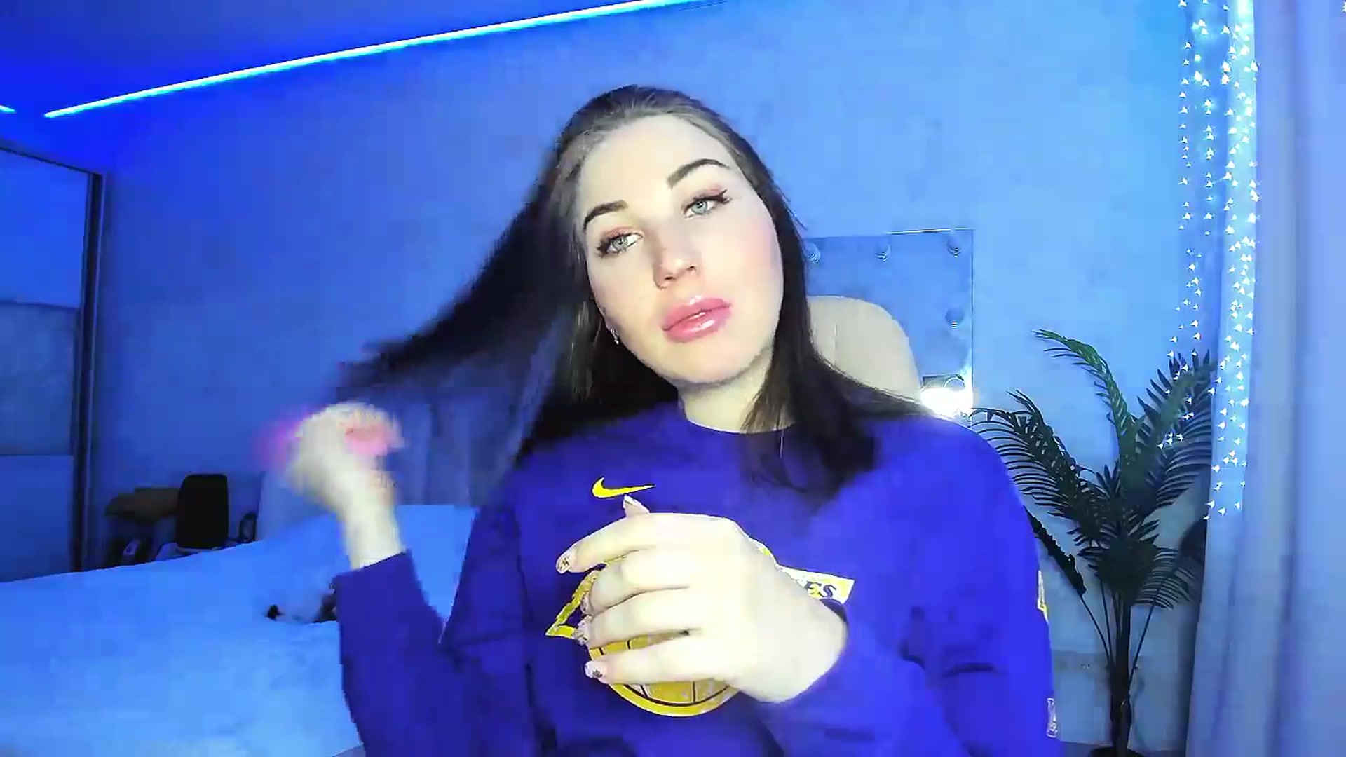 Gallery image thumbnail from Blaze_me's myfreecams stream on, 11/27/2024, 06:10 image 15 of 20