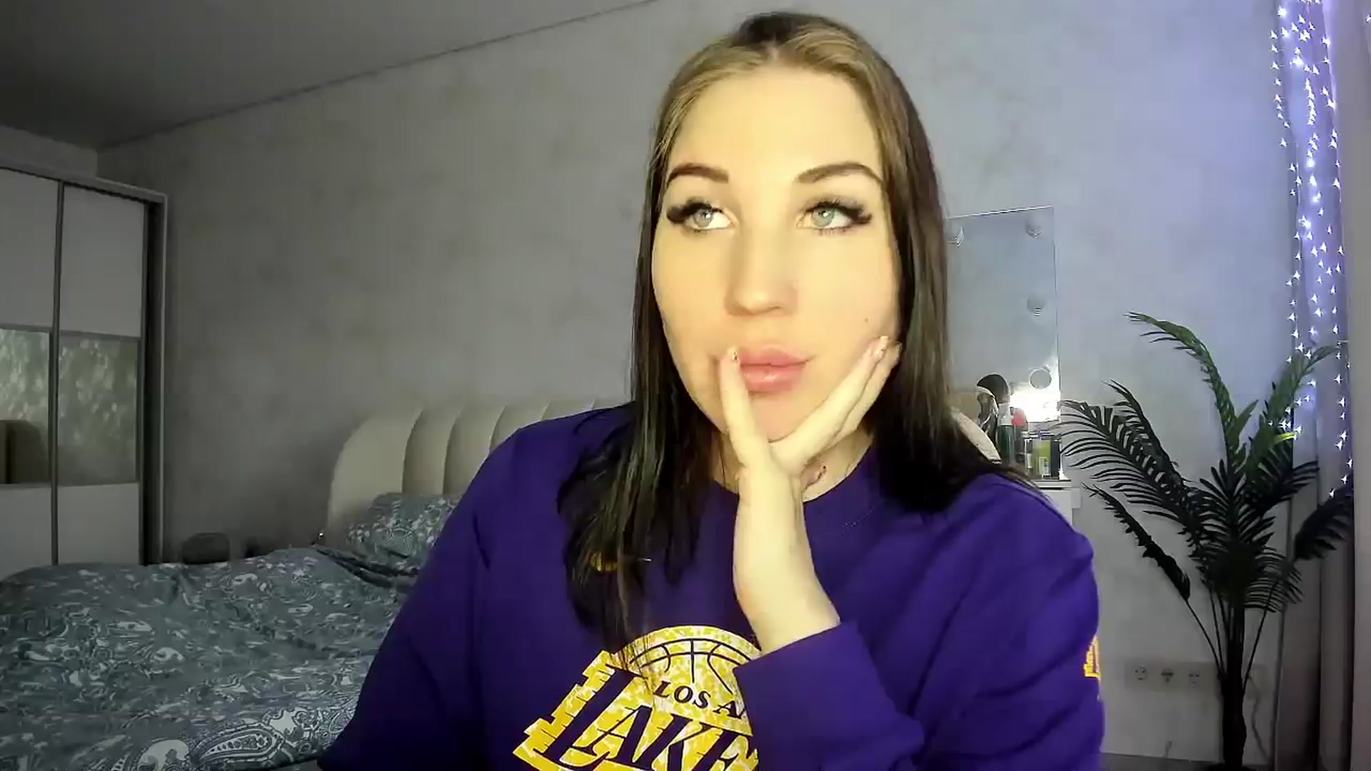 Gallery image thumbnail from Blaze_me's myfreecams stream on, 12/15/2024, 06:54 image 6 of 20