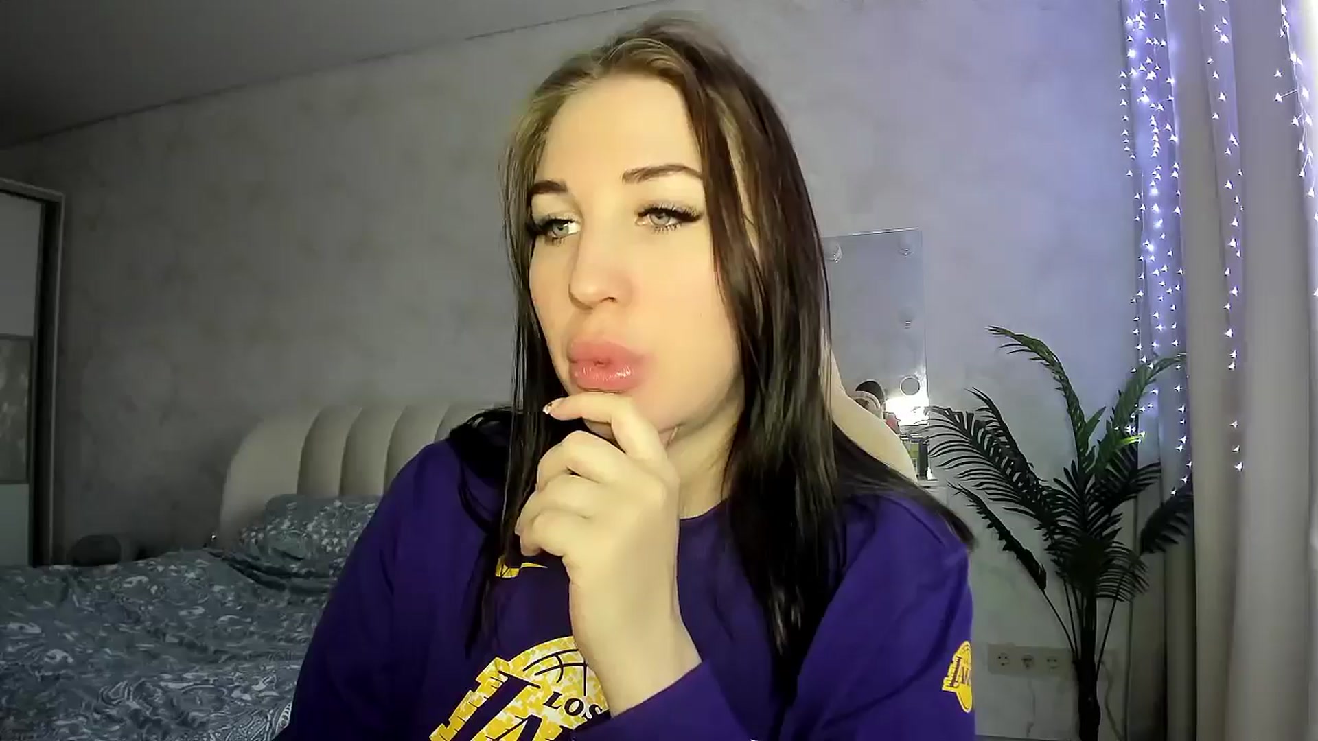 Gallery image thumbnail from Blaze_me's myfreecams stream on, 12/15/2024, 07:30 image 9 of 20