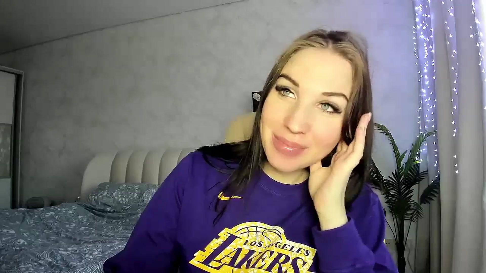 Gallery image thumbnail from Blaze_me's myfreecams stream on, 12/15/2024, 07:30 image 8 of 20