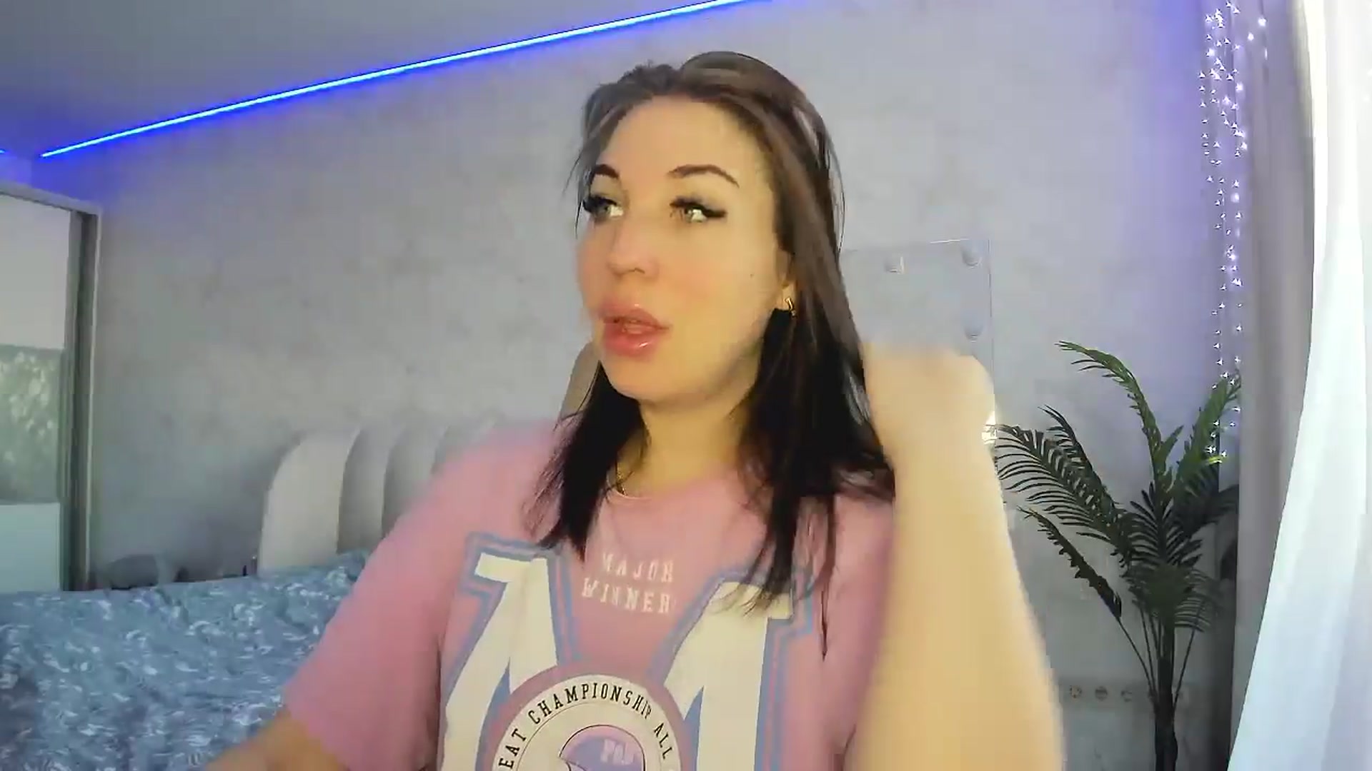 Gallery image thumbnail from Blaze_me's myfreecams stream on, 12/16/2024, 07:27 image 2 of 20