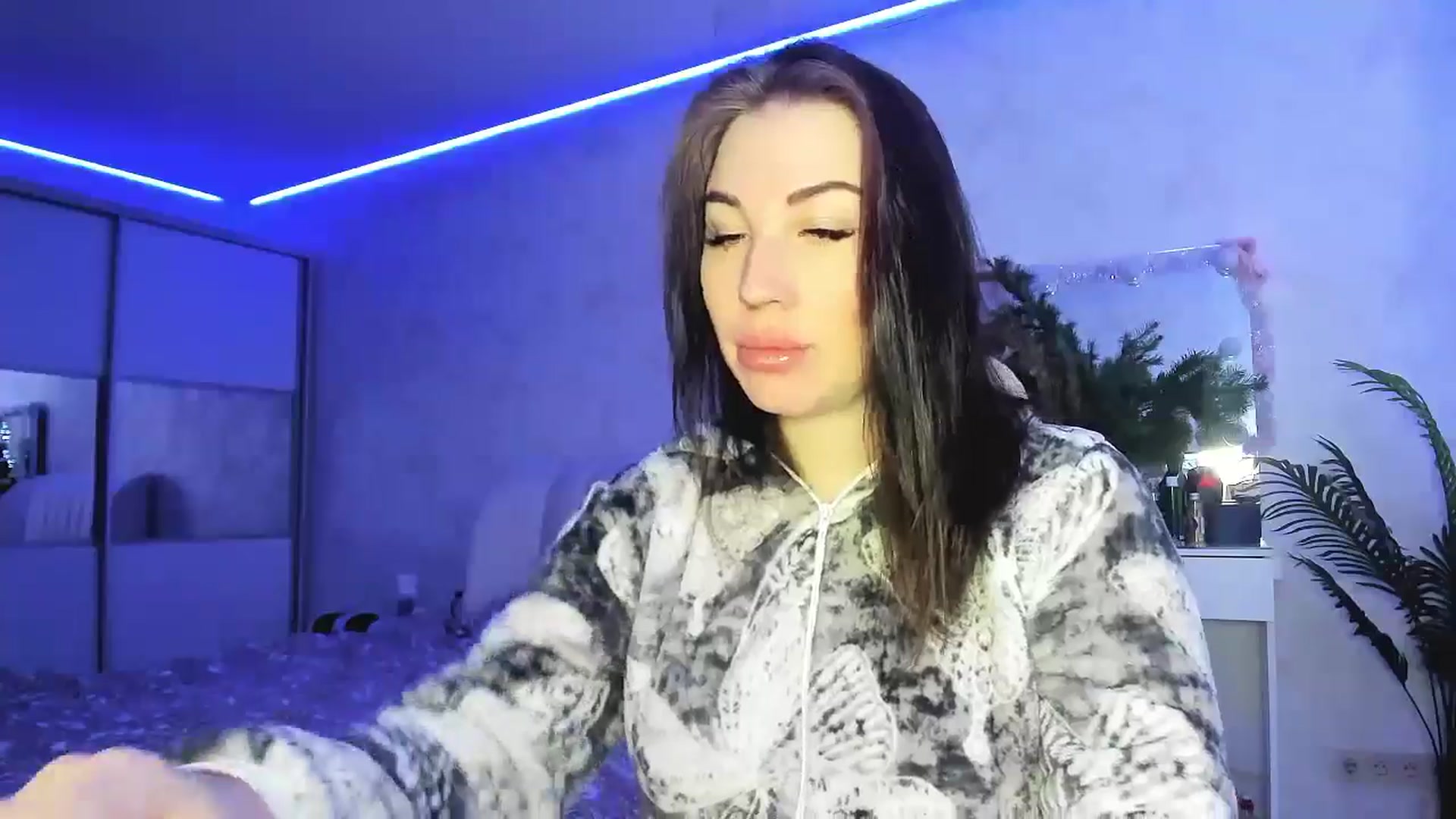 Gallery image thumbnail from Blaze_me's myfreecams stream on, 12/24/2024, 07:47 image 4 of 20