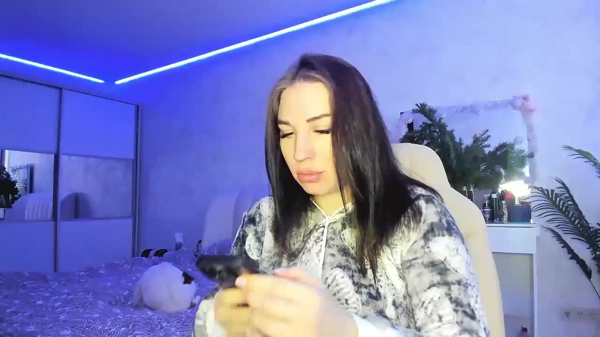 Gallery image thumbnail from Blaze_me's myfreecams stream on, 12/24/2024, 07:47 image 17 of 20