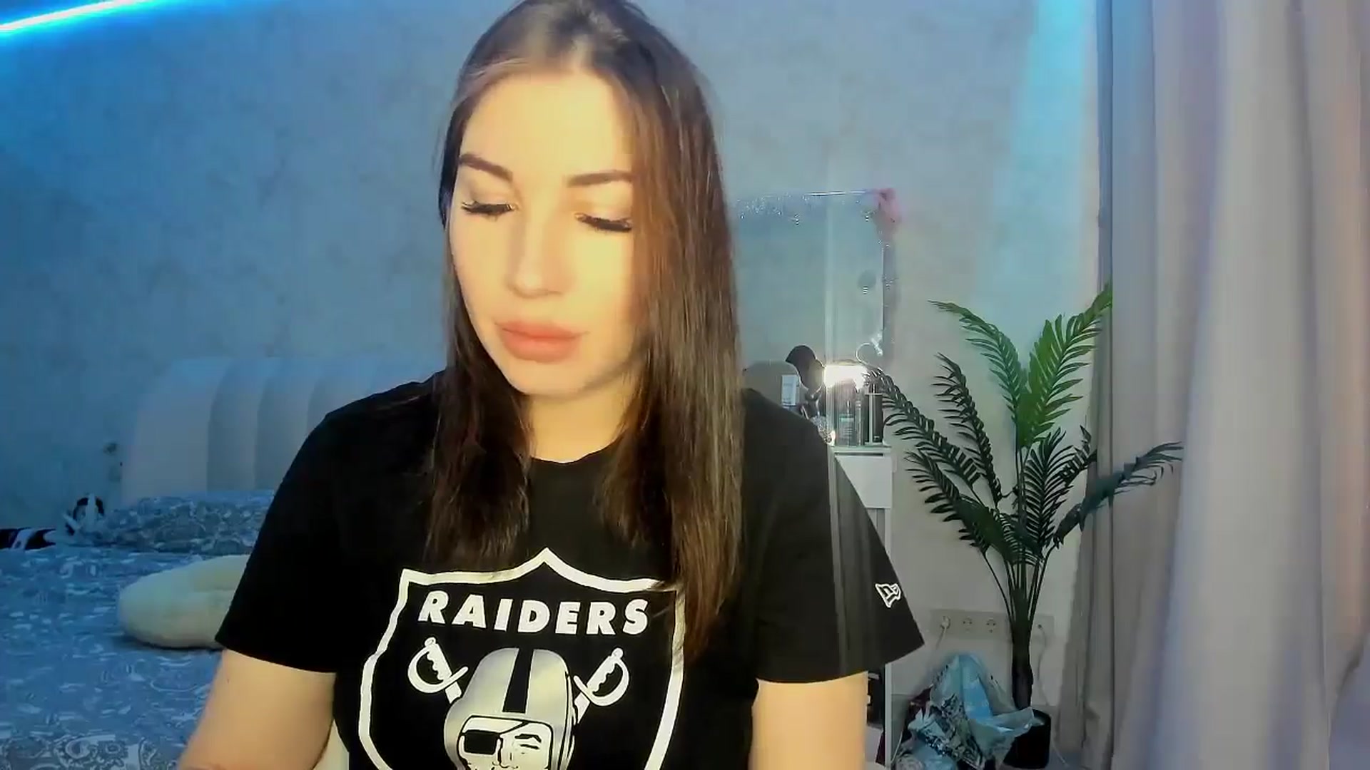 Gallery image thumbnail from Blaze_me's myfreecams stream on, 01/23/2025, 04:21 image 15 of 20