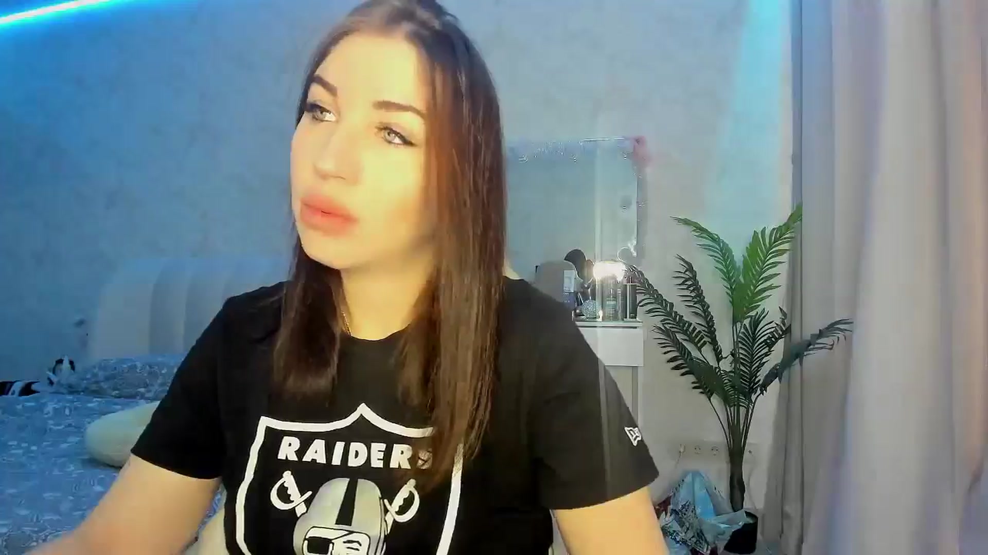 Gallery image thumbnail from Blaze_me's myfreecams stream on, 01/23/2025, 04:21 image 17 of 20