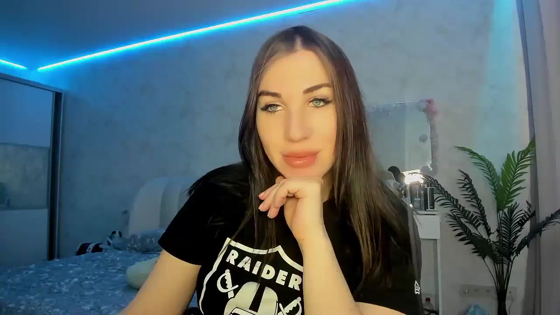 Gallery image thumbnail from Blaze_me's myfreecams stream on, 01/23/2025, 06:23 image 14 of 20