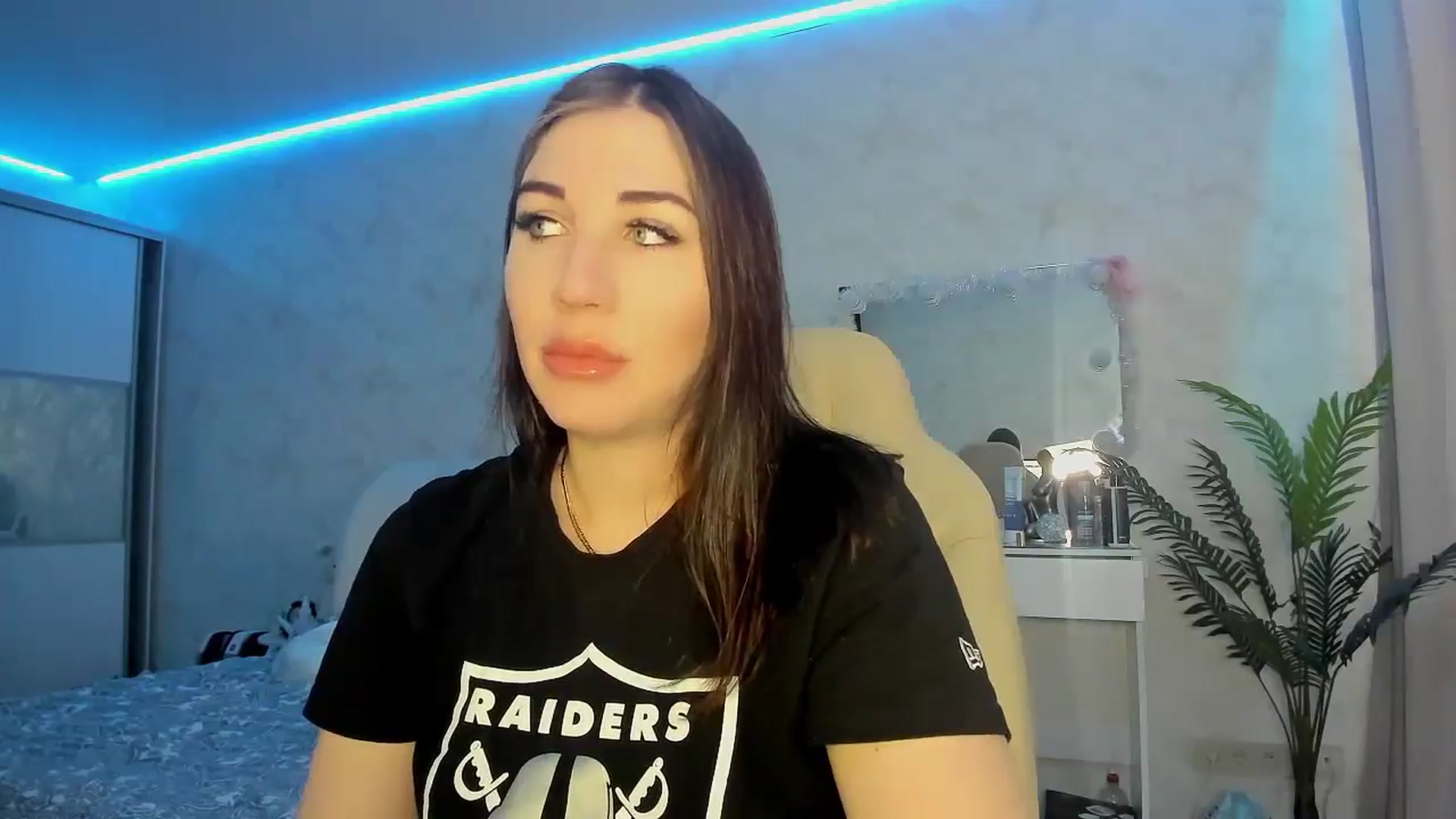 Gallery image thumbnail from Blaze_me's myfreecams stream on, 01/23/2025, 06:23 image 6 of 20