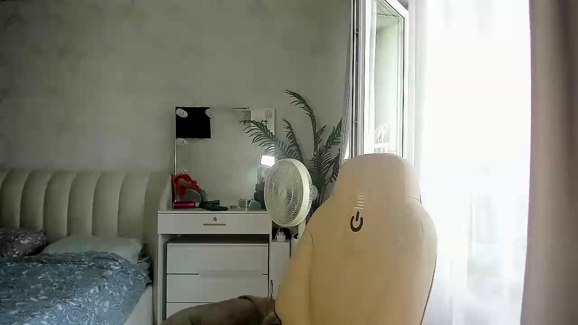 Gallery image thumbnail from Blaze_me's myfreecams stream on, 07/30/2026, 04:37 image 1 of 20