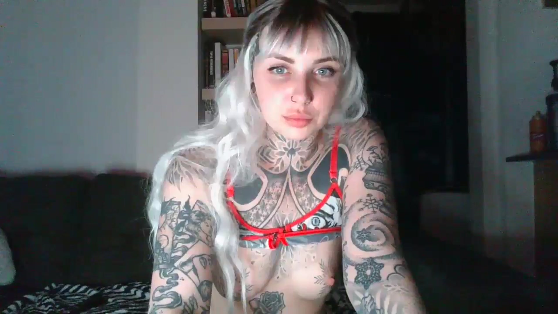 Gallery image thumbnail from BlazedBratx's myfreecams stream on, 07/14/2024, 07:50 image 11 of 20