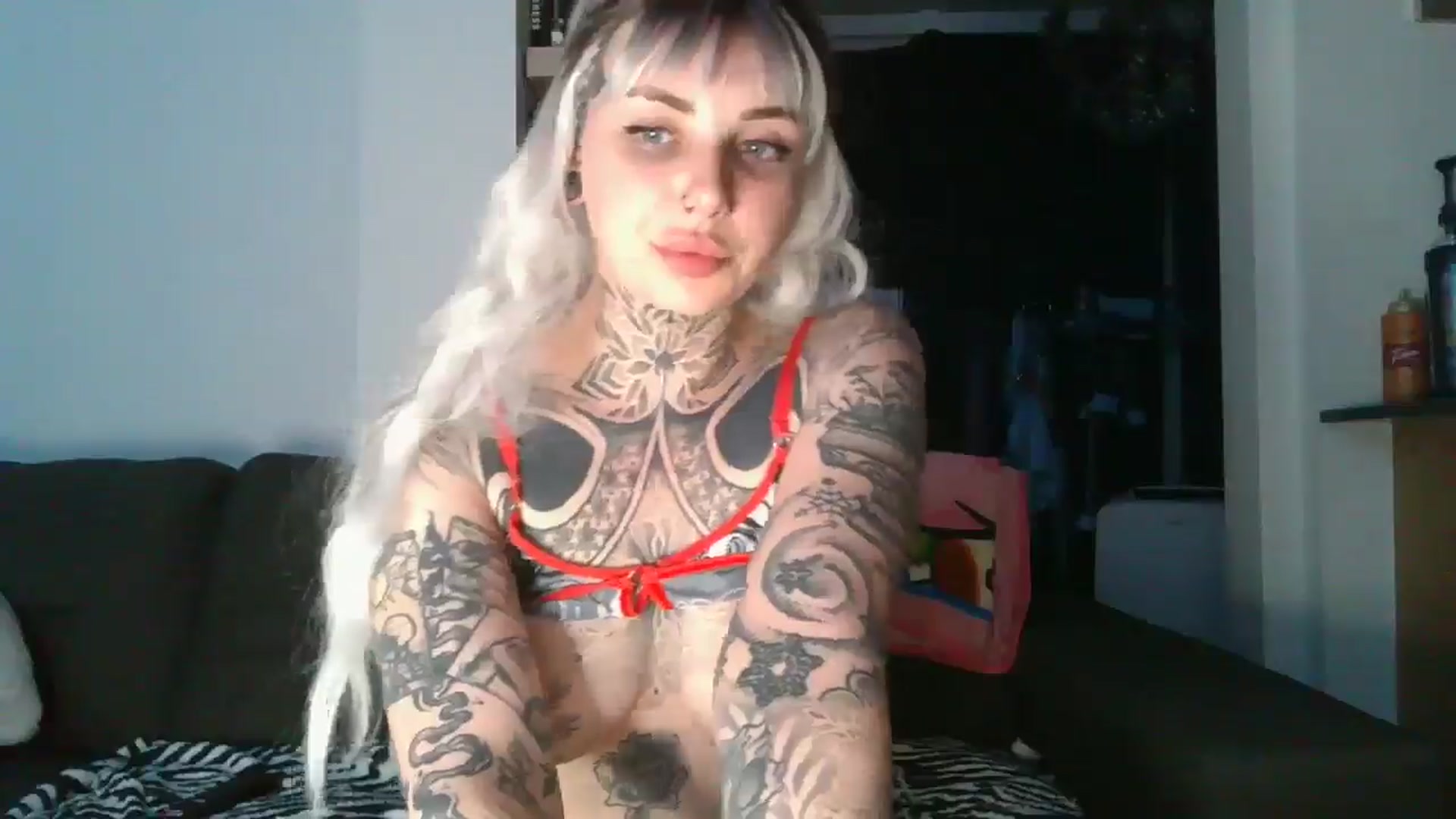 Gallery image thumbnail from BlazedBratx's myfreecams stream on, 07/14/2024, 07:50 image 9 of 20