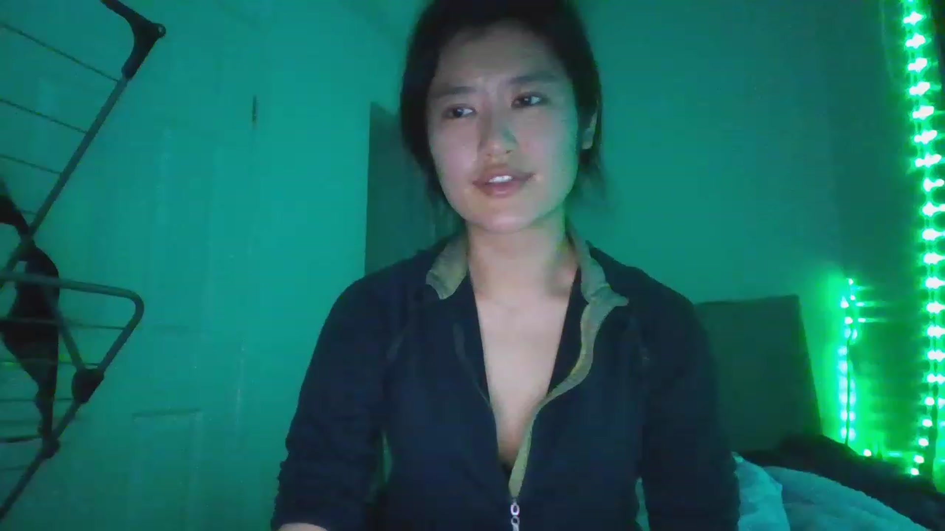Gallery image thumbnail from Blazinazn420_'s myfreecams stream on, 12/26/2022, 16:23 image 20 of 20