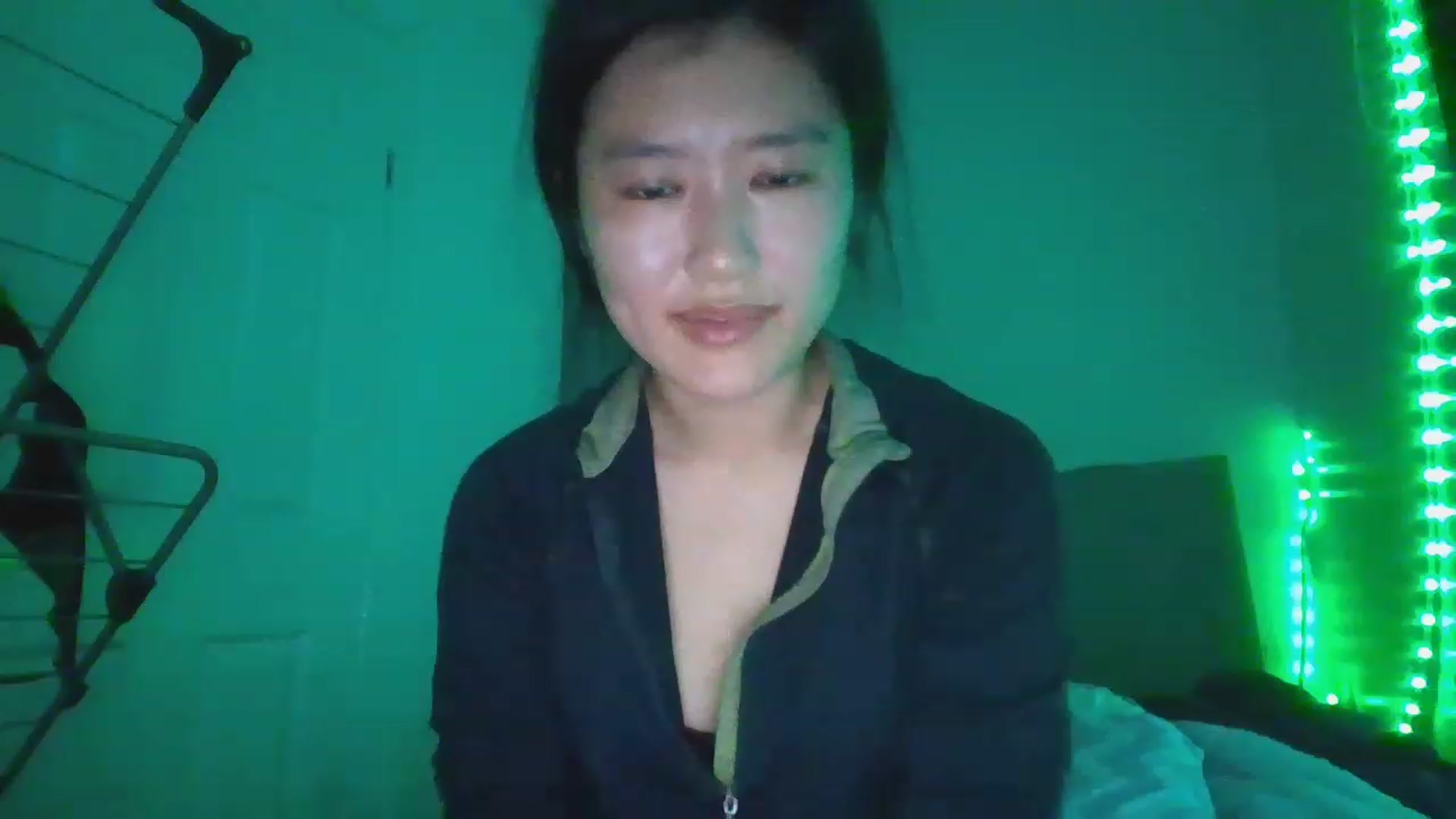 Gallery image thumbnail from Blazinazn420_'s myfreecams stream on, 12/26/2022, 16:23 image 9 of 20