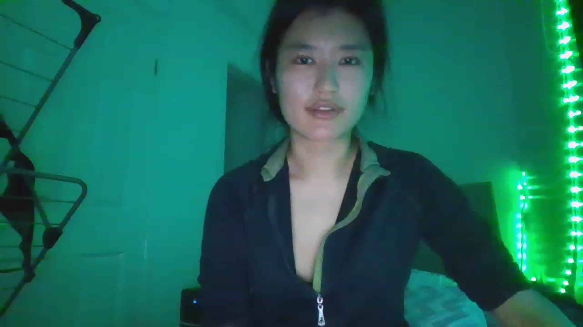 Gallery image thumbnail from Blazinazn420_'s myfreecams stream on, 12/26/2022, 16:23 image 11 of 20