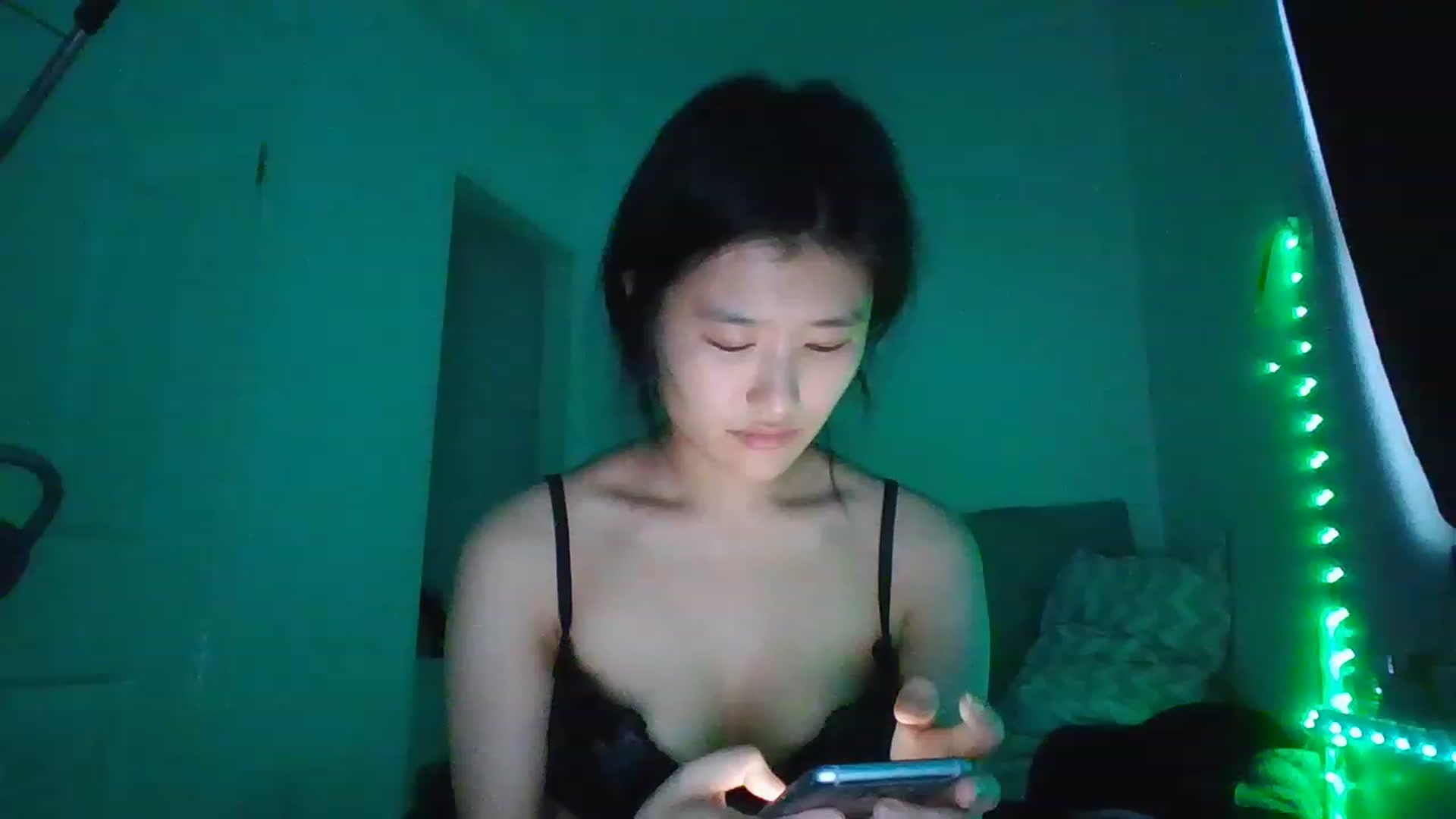 Gallery image thumbnail from Blazinazn420_'s myfreecams stream on, 12/31/2022, 16:35 image 4 of 20