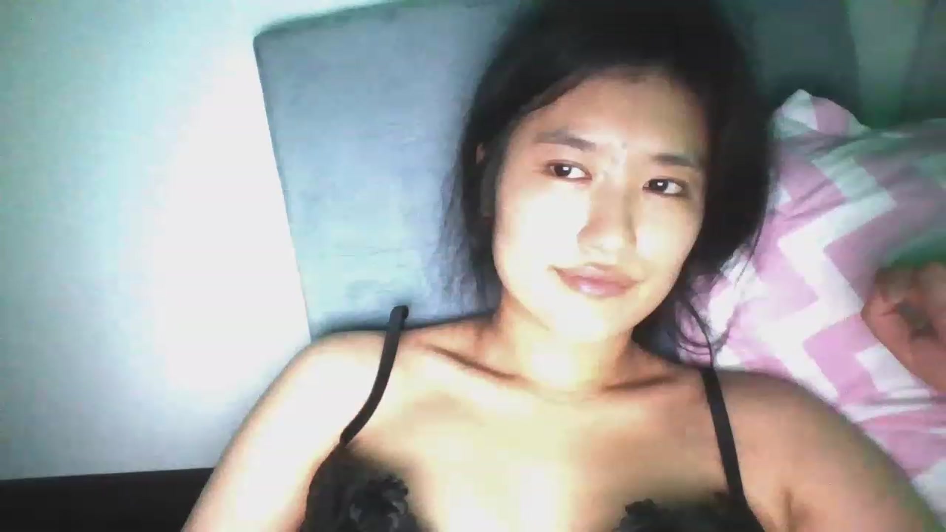 Gallery image thumbnail from Blazinazn420_'s myfreecams stream on, 12/31/2022, 16:35 image 8 of 20