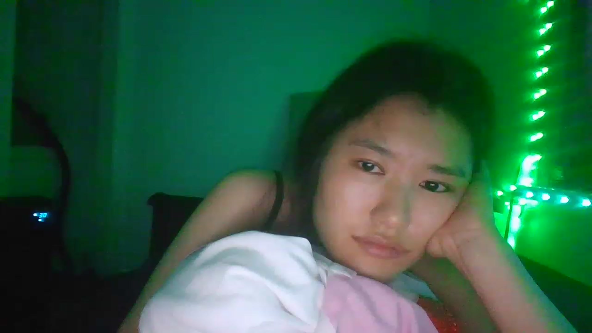 Gallery image thumbnail from Blazinazn420_'s myfreecams stream on, 12/31/2022, 16:35 image 14 of 20