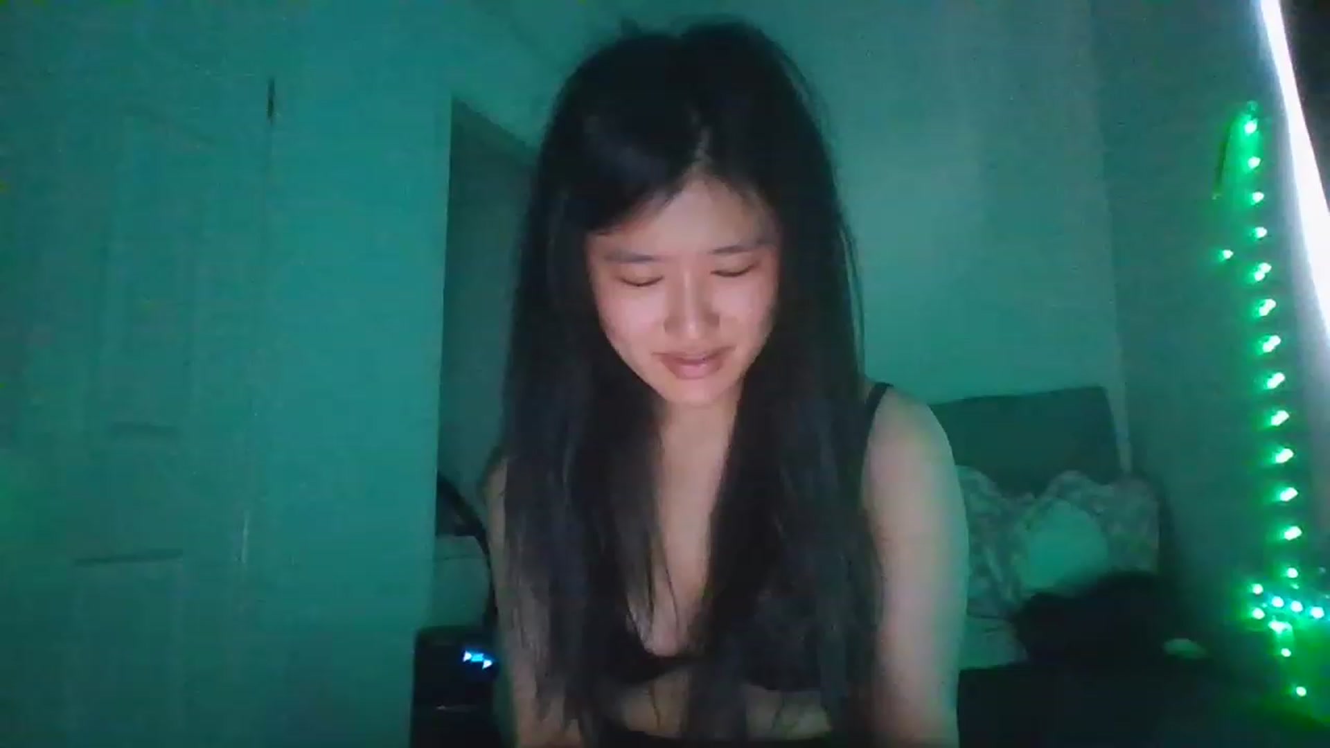 Gallery image thumbnail from Blazinazn420_'s myfreecams stream on, 01/01/2023, 13:39 image 1 of 20