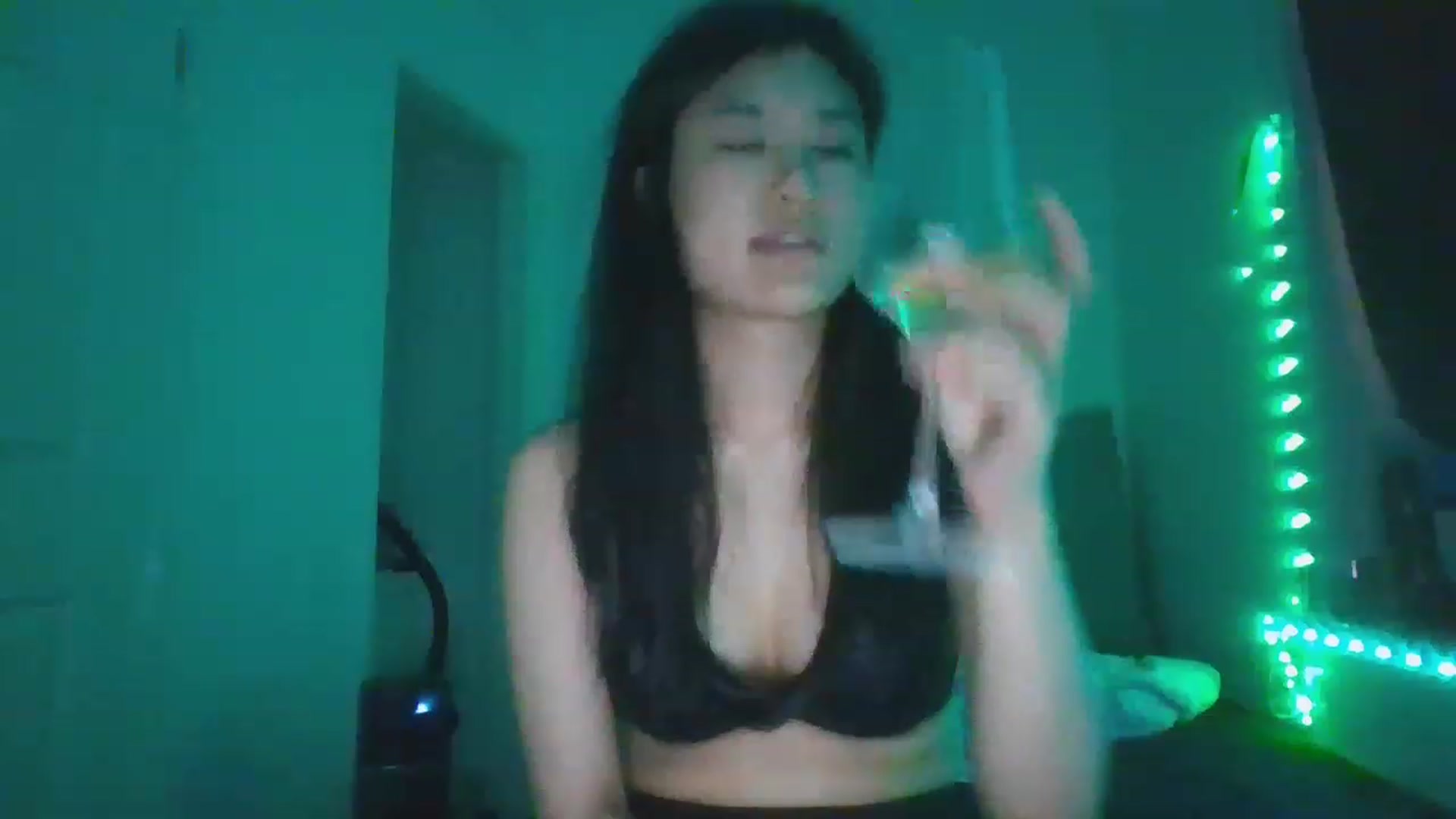 Gallery image thumbnail from Blazinazn420_'s myfreecams stream on, 01/01/2023, 16:51 image 14 of 20