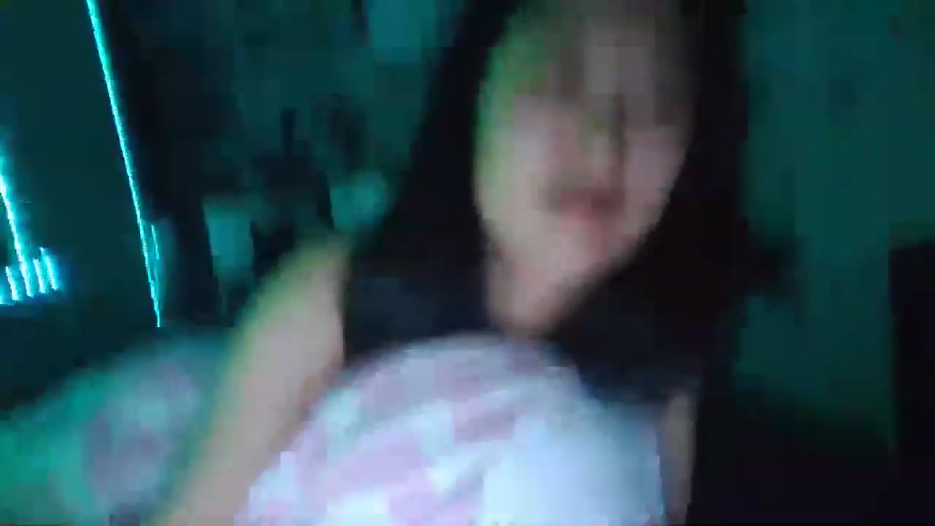 Gallery image thumbnail from Blazinazn420_'s myfreecams stream on, 01/02/2023, 20:59 image 19 of 20