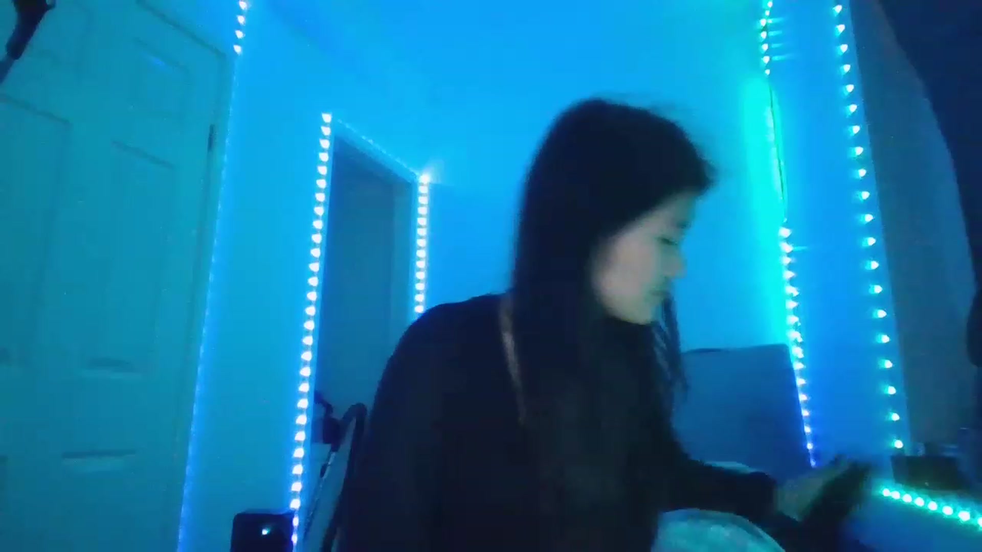Gallery image thumbnail from Blazinazn420_'s myfreecams stream on, 01/05/2023, 17:13 image 6 of 20