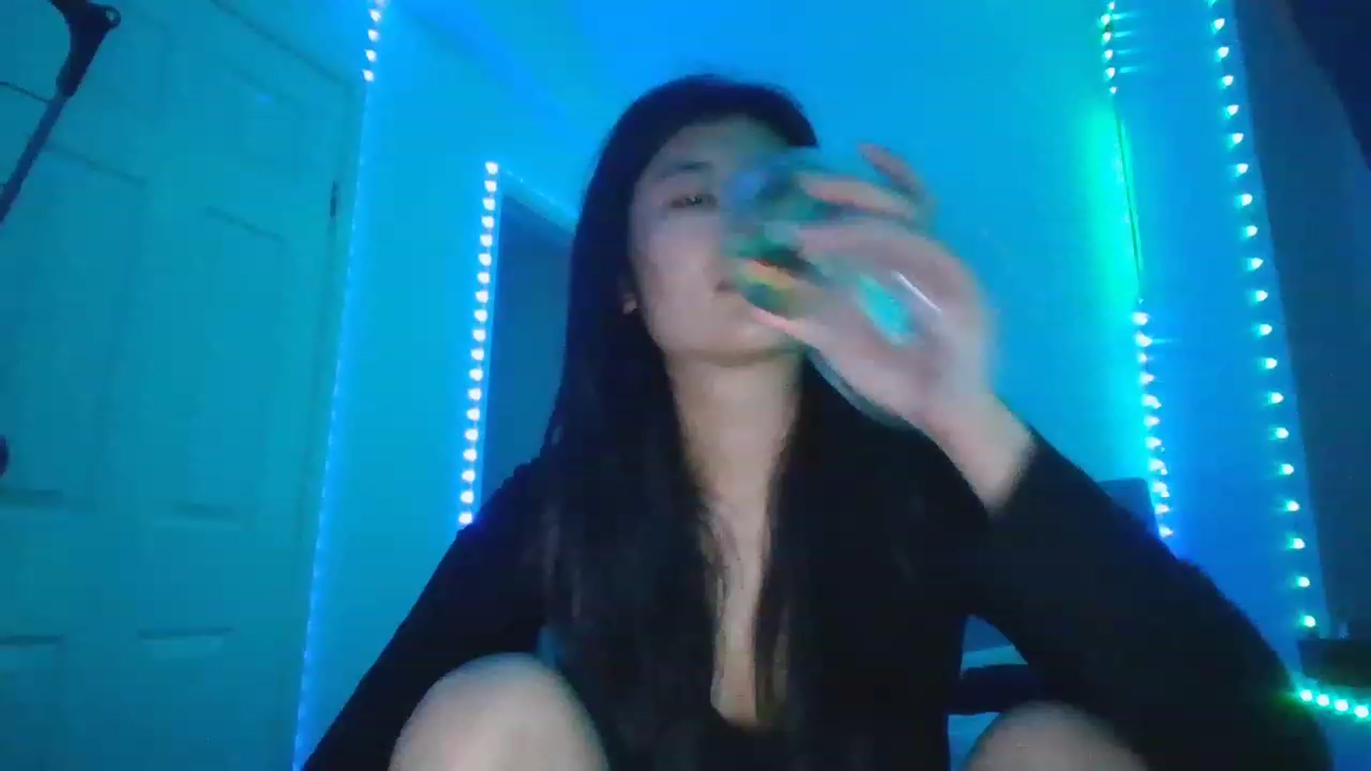 Gallery image thumbnail from Blazinazn420_'s myfreecams stream on, 01/05/2023, 17:13 image 13 of 20