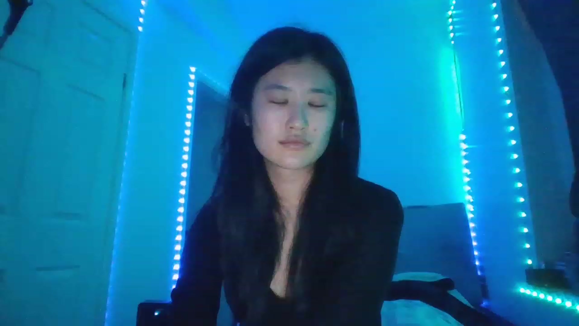 Gallery image thumbnail from Blazinazn420_'s myfreecams stream on, 01/05/2023, 17:13 image 10 of 20