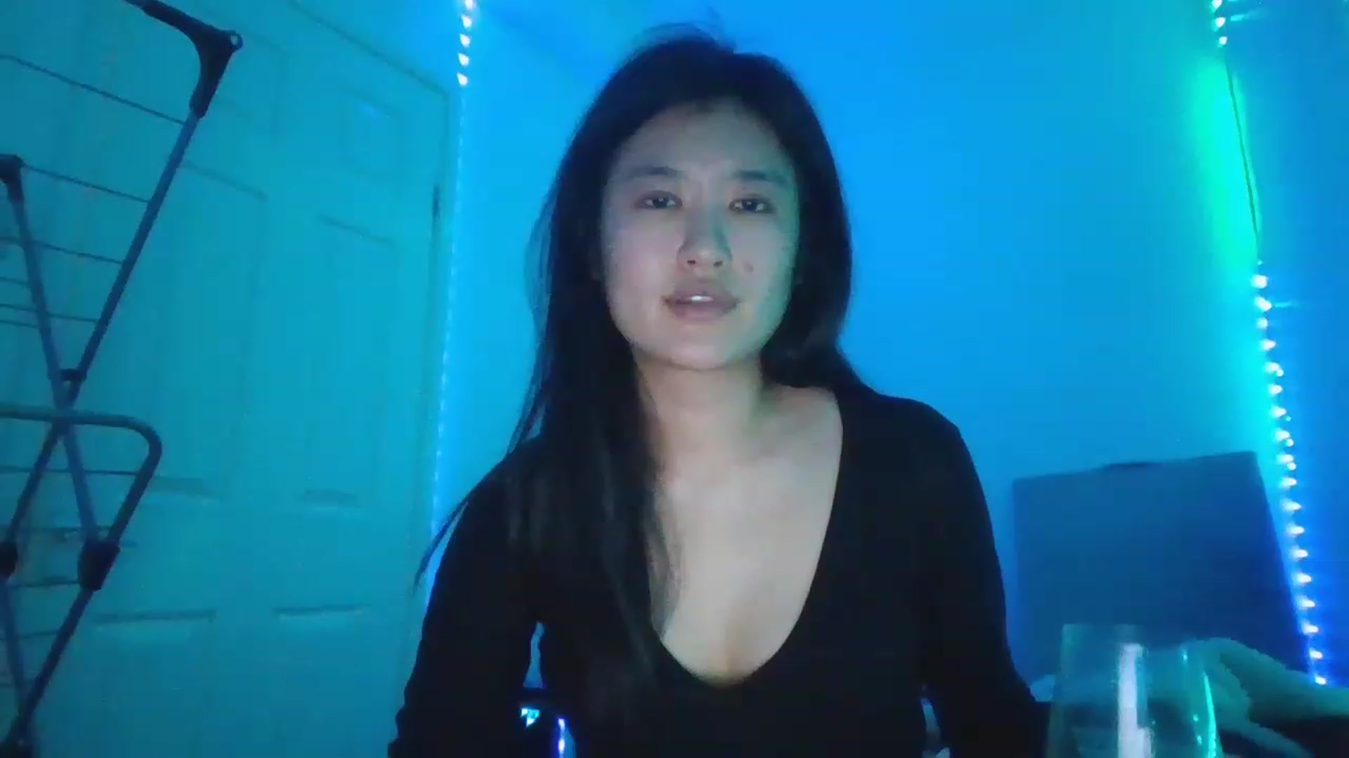 Gallery image thumbnail from Blazinazn420_'s myfreecams stream on, 01/05/2023, 17:51 image 5 of 20