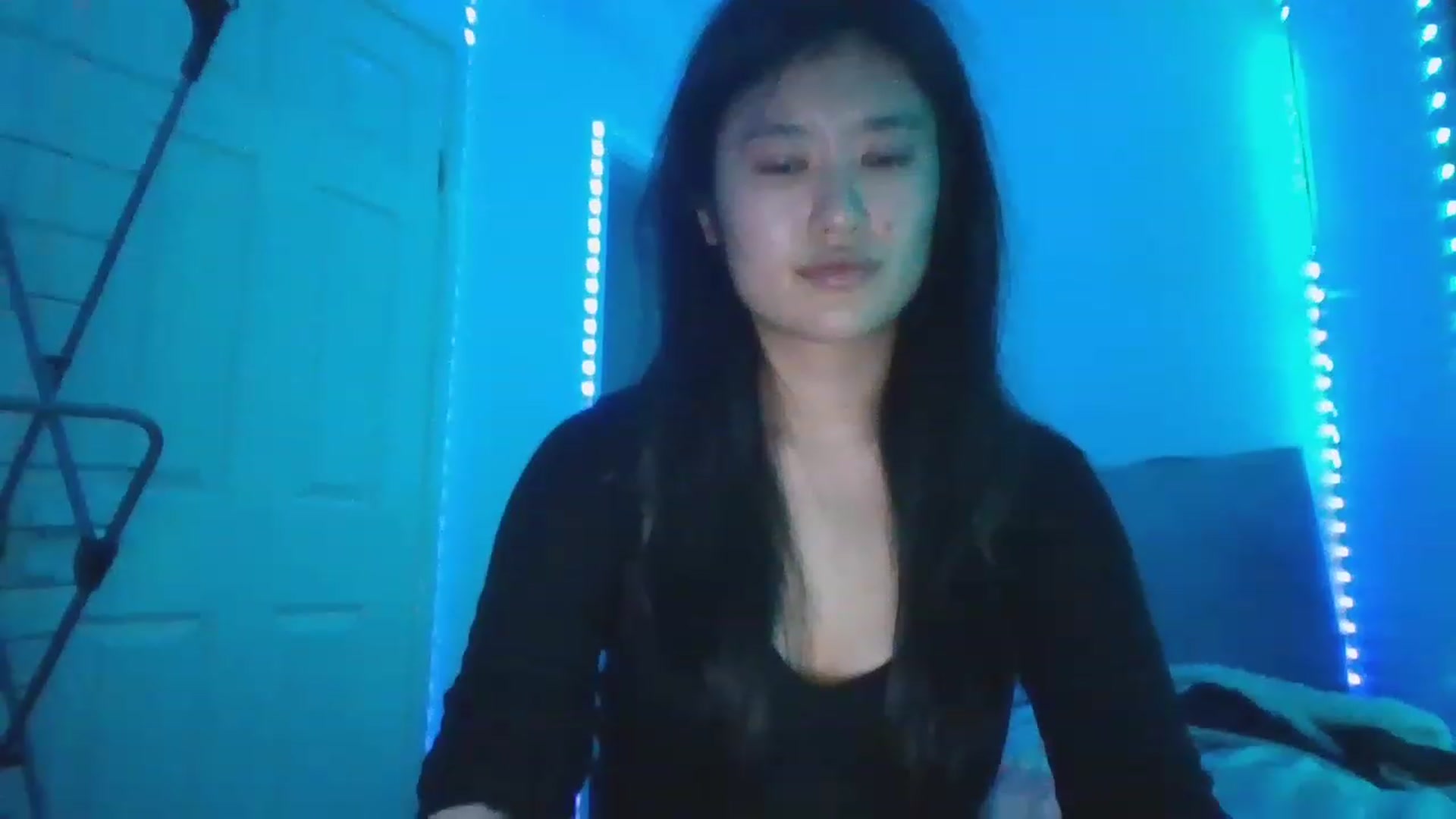 Gallery image thumbnail from Blazinazn420_'s myfreecams stream on, 01/05/2023, 17:51 image 15 of 20