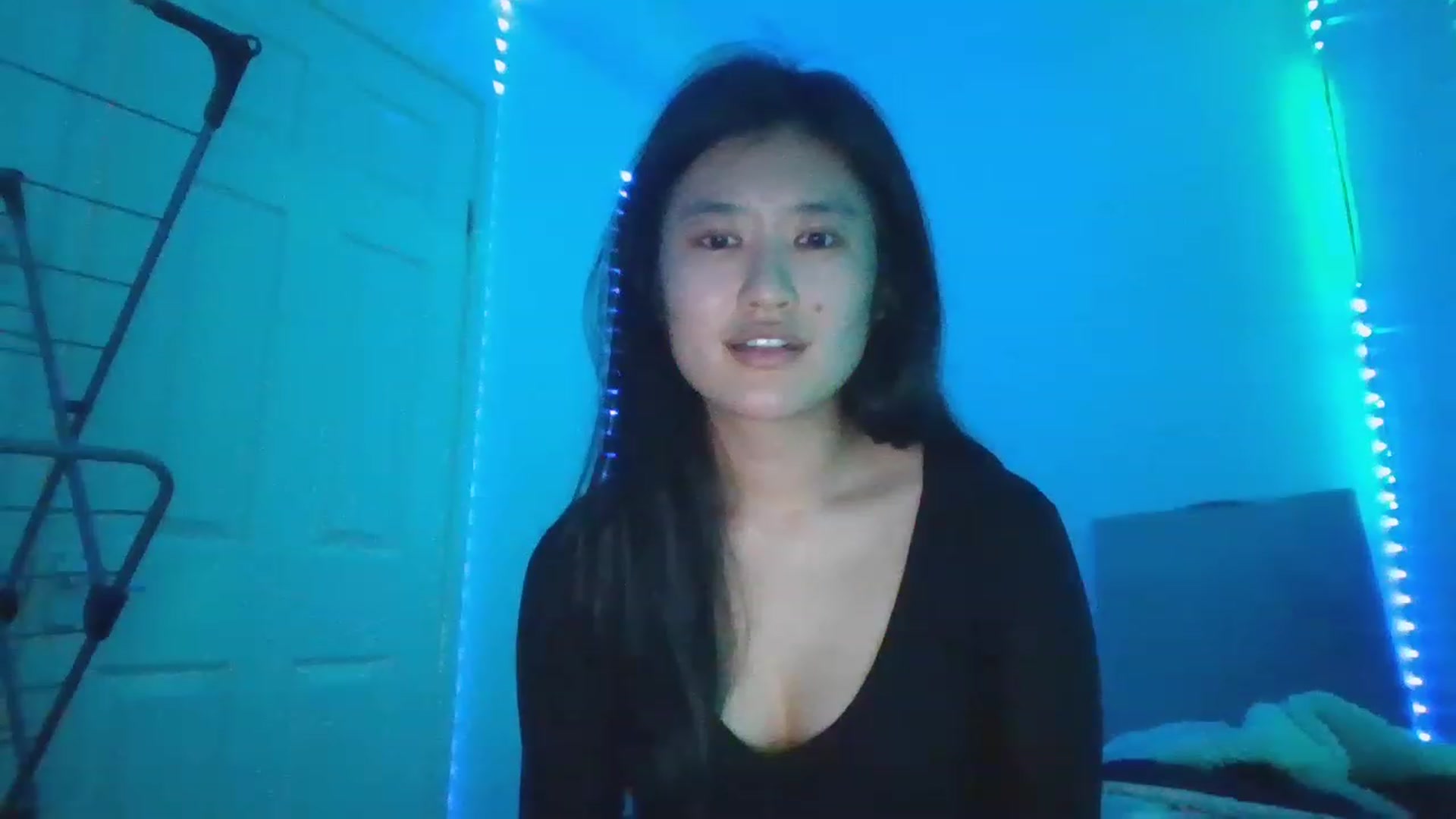 Gallery image thumbnail from Blazinazn420_'s myfreecams stream on, 01/05/2023, 17:51 image 6 of 20