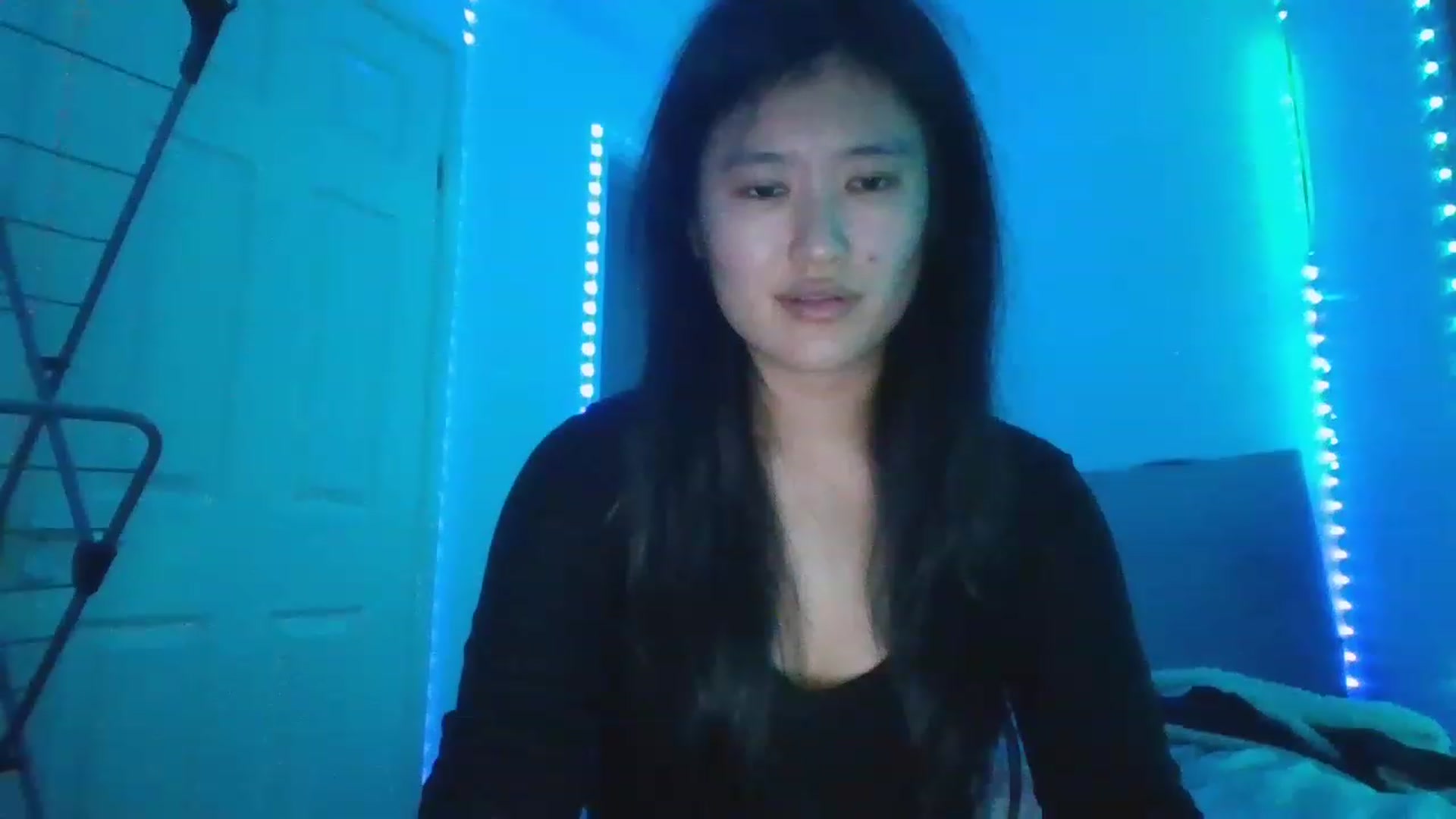 Gallery image thumbnail from Blazinazn420_'s myfreecams stream on, 01/05/2023, 17:51 image 16 of 20