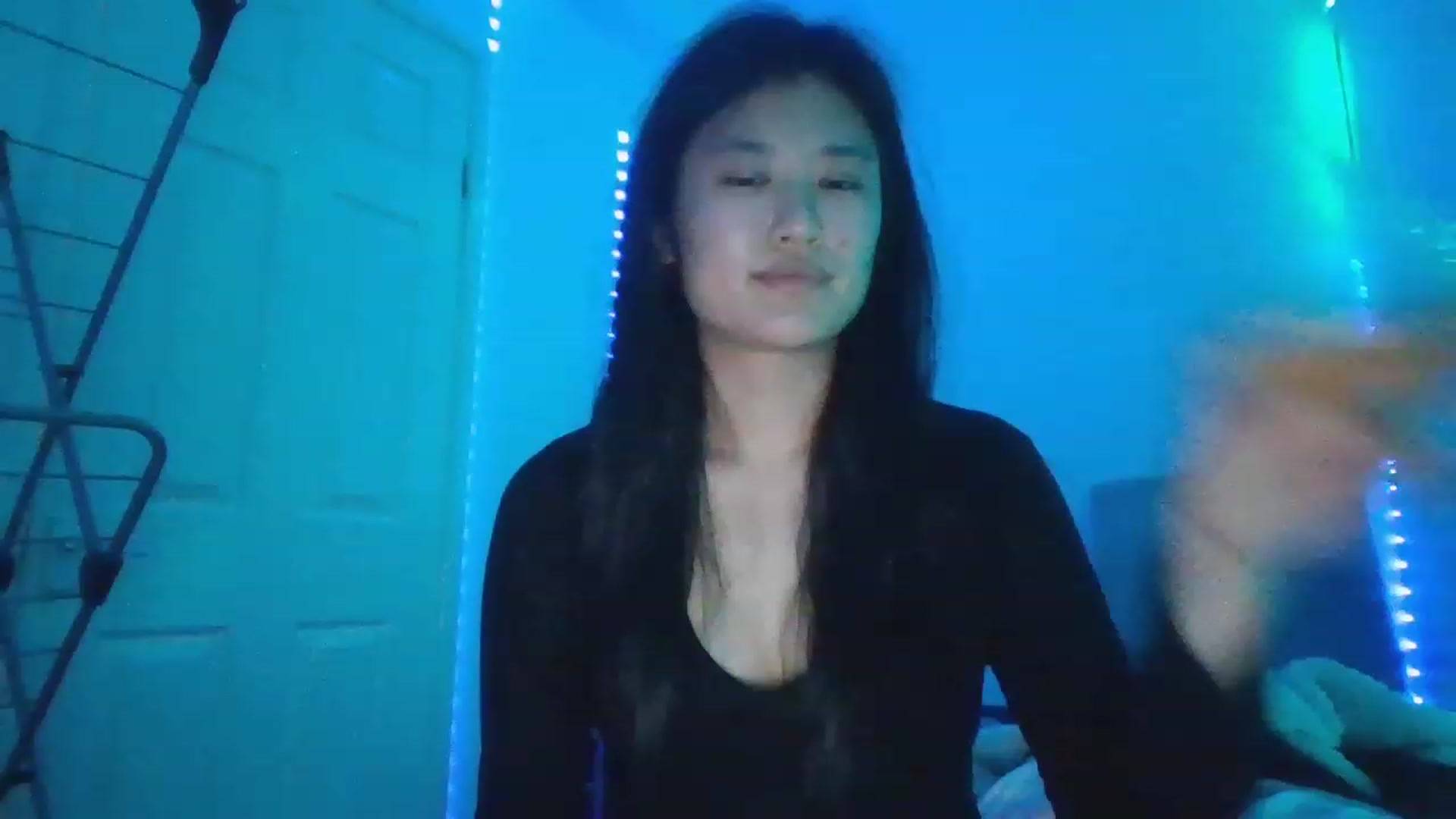 Gallery image thumbnail from Blazinazn420_'s myfreecams stream on, 01/05/2023, 17:51 image 9 of 20