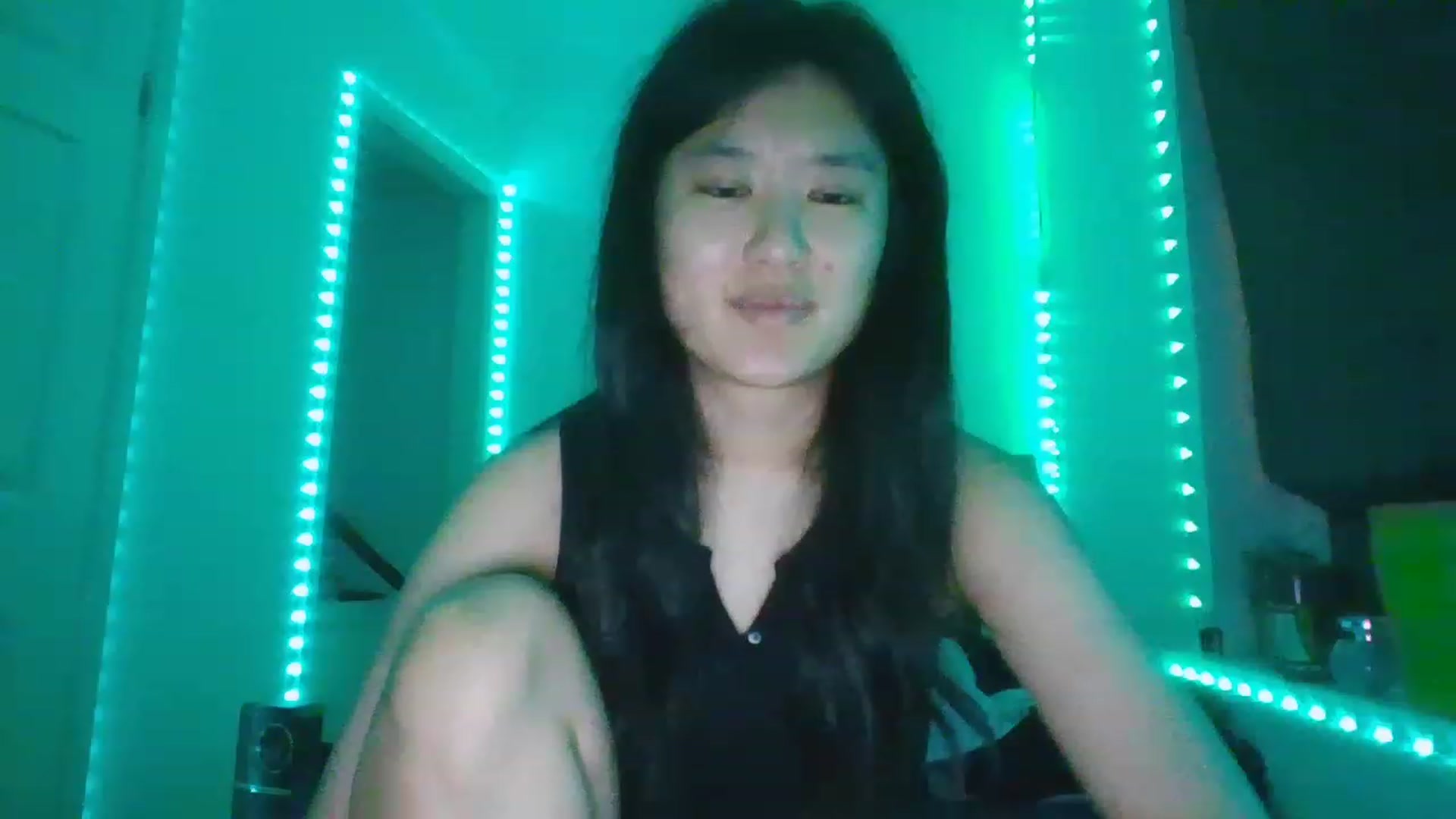 Gallery image thumbnail from Blazinazn420_'s myfreecams stream on, 01/08/2023, 02:23 image 17 of 20
